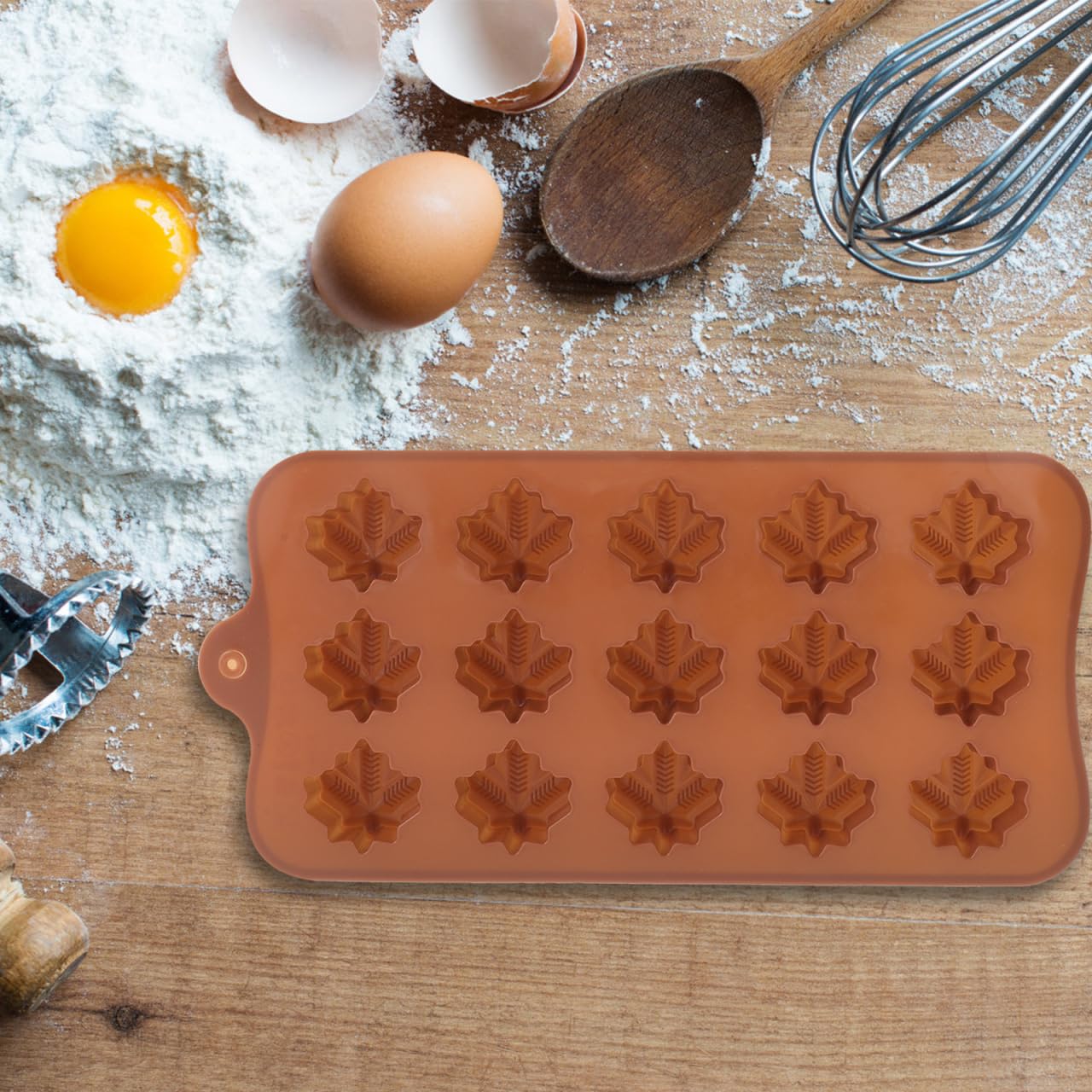 DECHOUS 4 Pack Maple Leaf Candy Mold: Silicone Maple Syrup Candy Molds Tray for Chocolate Gummies Candies Fondant Home Party