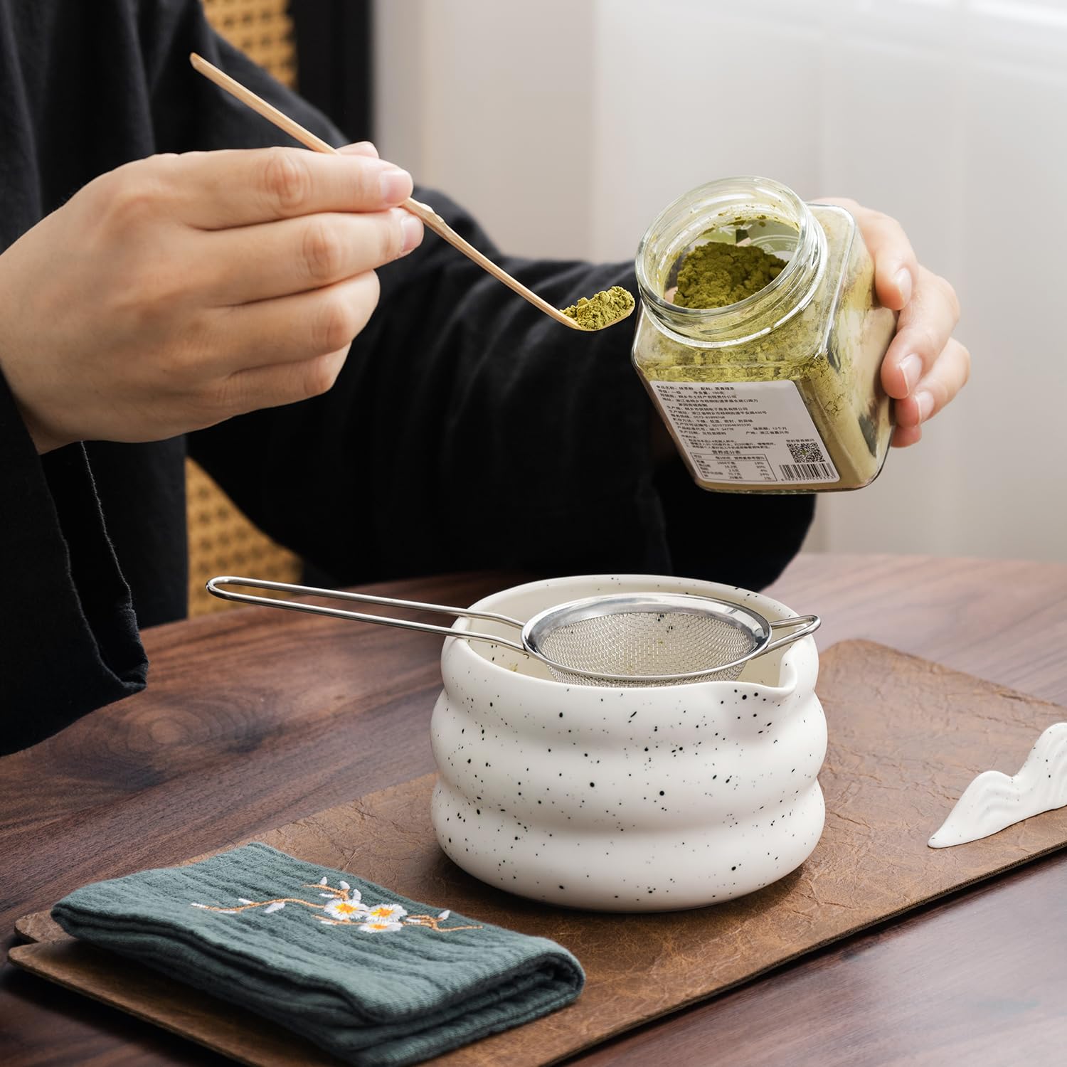 7Pcs Japanese Matcha Tea Set - Matcha Bowl, Whisk, Holder, Strainer - Elegant Gift Set