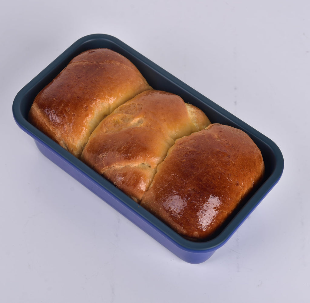 monfish loaf pans set of 2 haze blue non-stick coating Royal blue carbon steel loaf bread pans for home baking 9x5inch