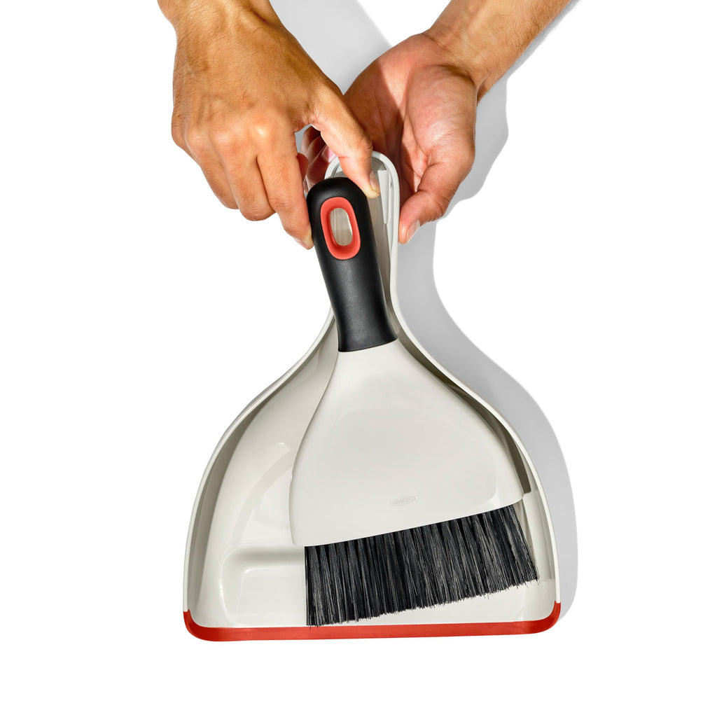 Oxo 1334480CM Dustpan and Brush Set