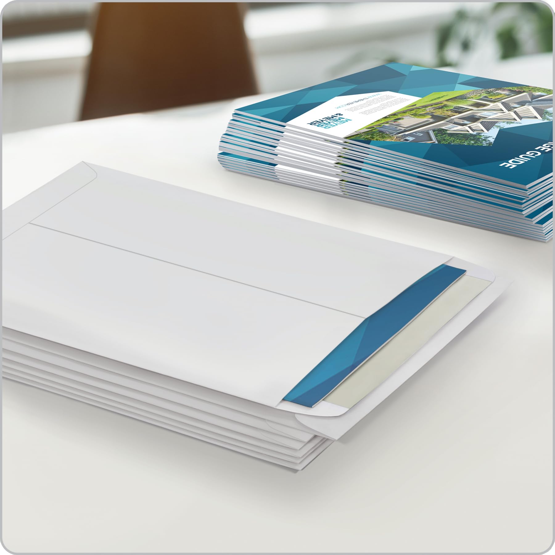 Columbian 9 x 12 Catalog Envelopes, Self Seal Closure, 28 lb White Wove, for Mailing Flat Letter Size Documents, 100 Per Box (COLO342)