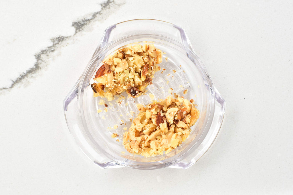 Nextrend Garlic Twister 4th Gen - Ginger, Herb, Nuts & More - Handheld Kitchen Mincer, BPA Free, Dishwasher Safe (Clear)