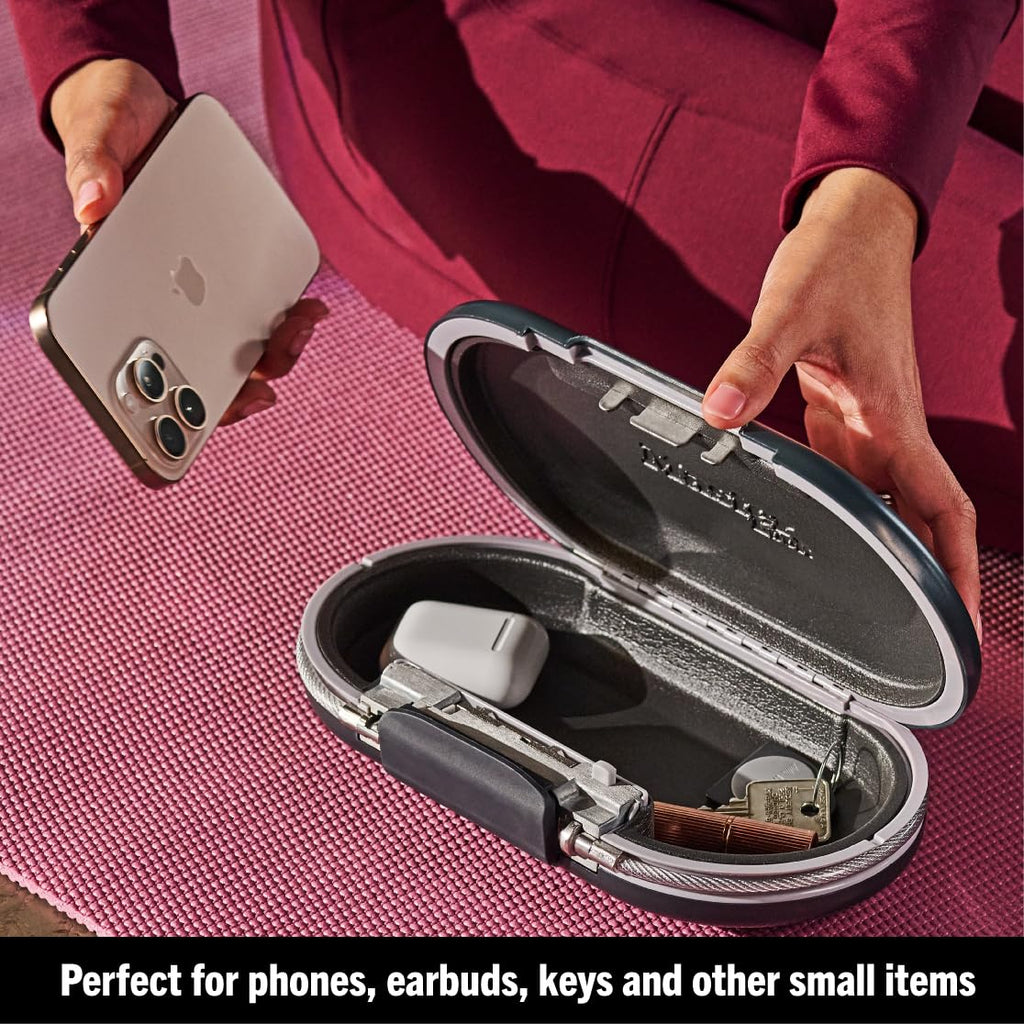 Master Lock Portable Safe with Resettable Combination Lock, Personal Safe Box for Travel, 5900D