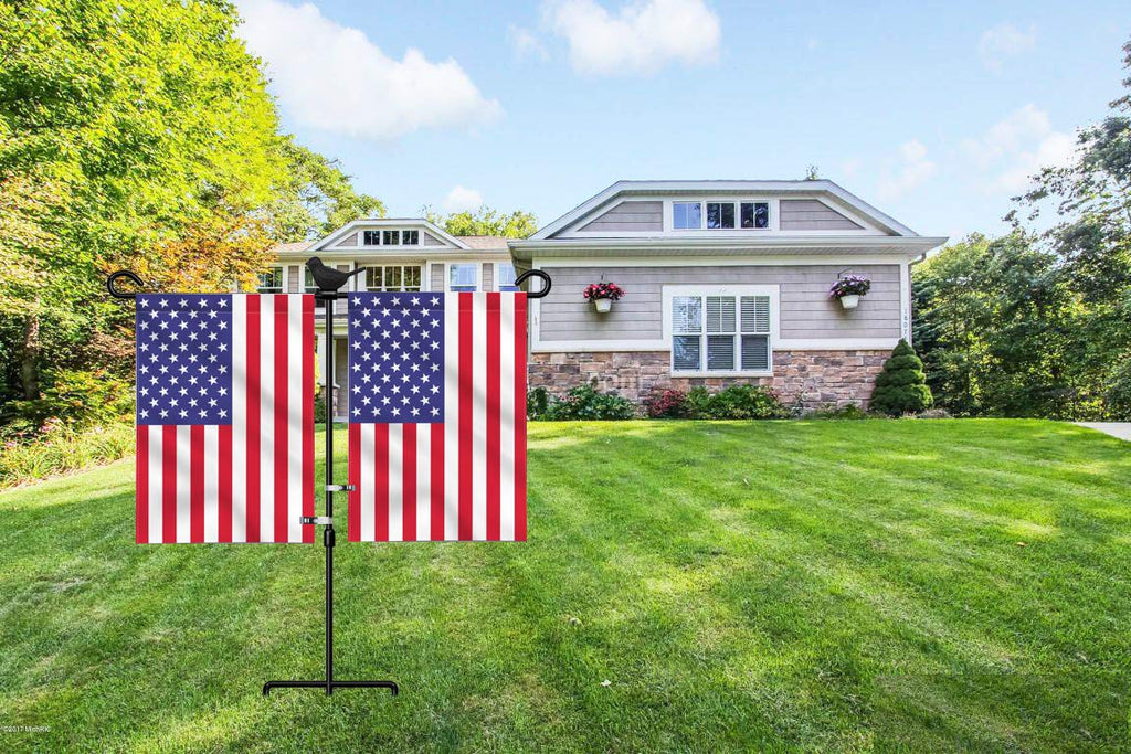 2-Flag Garden Flag Stand with Bird, Small Garden Flagpole Stand with Anti-Wind Clip
