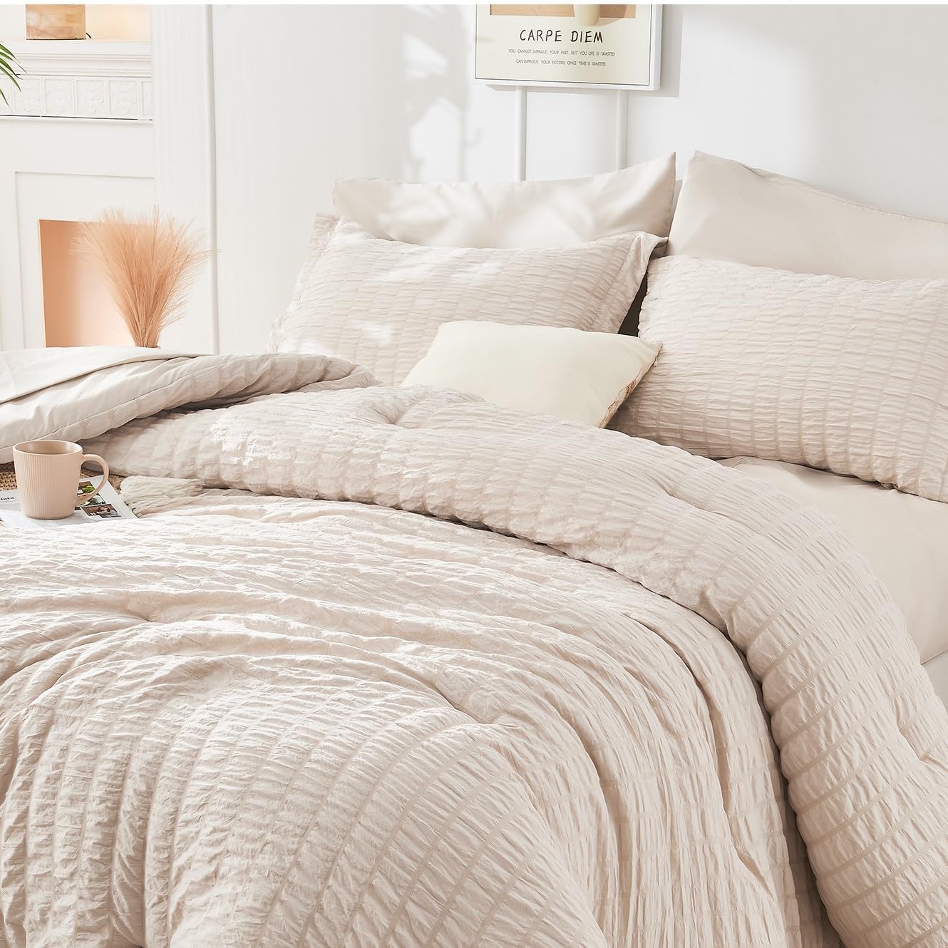 HYMOKEGE Beige Duvet Cover Queen Size, Ultra Soft 3-Piece Seersucker Duvet Cover Set with Zipper Closure, Soft Brushed Microfiber Bedding Set with 8 Corner Ties (90"x90", 2 Pillowshams)