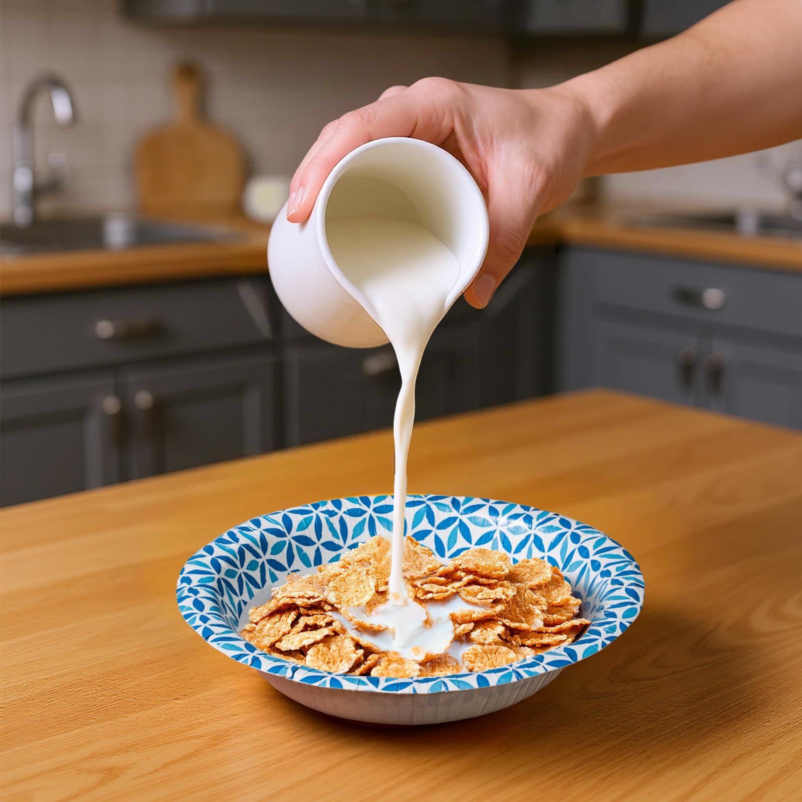 Paper Bowls, 591 ml, 150-Count, Microwave-Safe, Soak-Proof, Disposable Bowls with Infinity Petal Design, Great for Soup, Salad, Snacks, and Meals