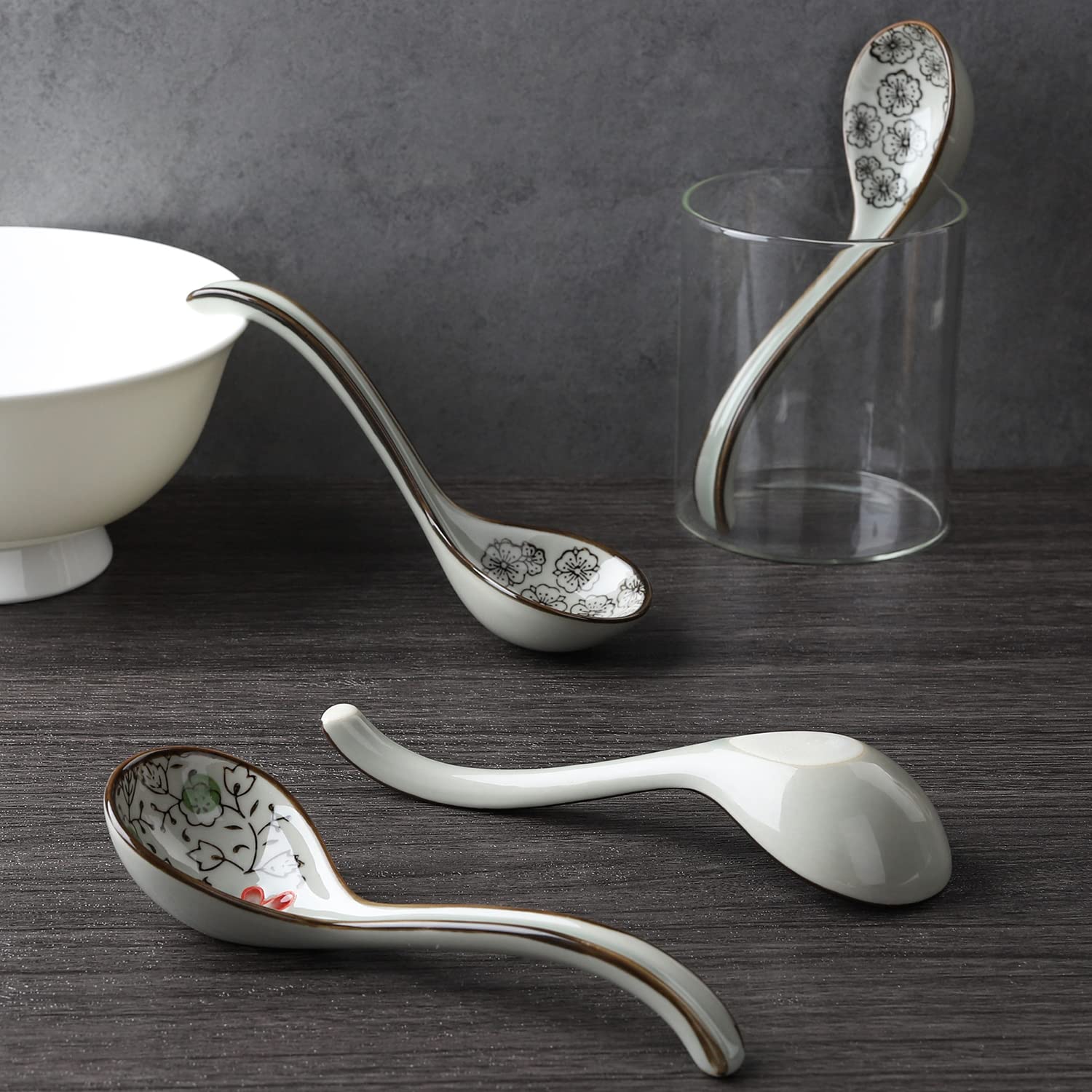 Ceramic Soup Spoons Set of 4 Porcelain Japanese Soup Spoon Long Handle Asian Soup Spoon Sets for Pho Ramen Noodles Wonton Dumpling Rice (Model 2#)