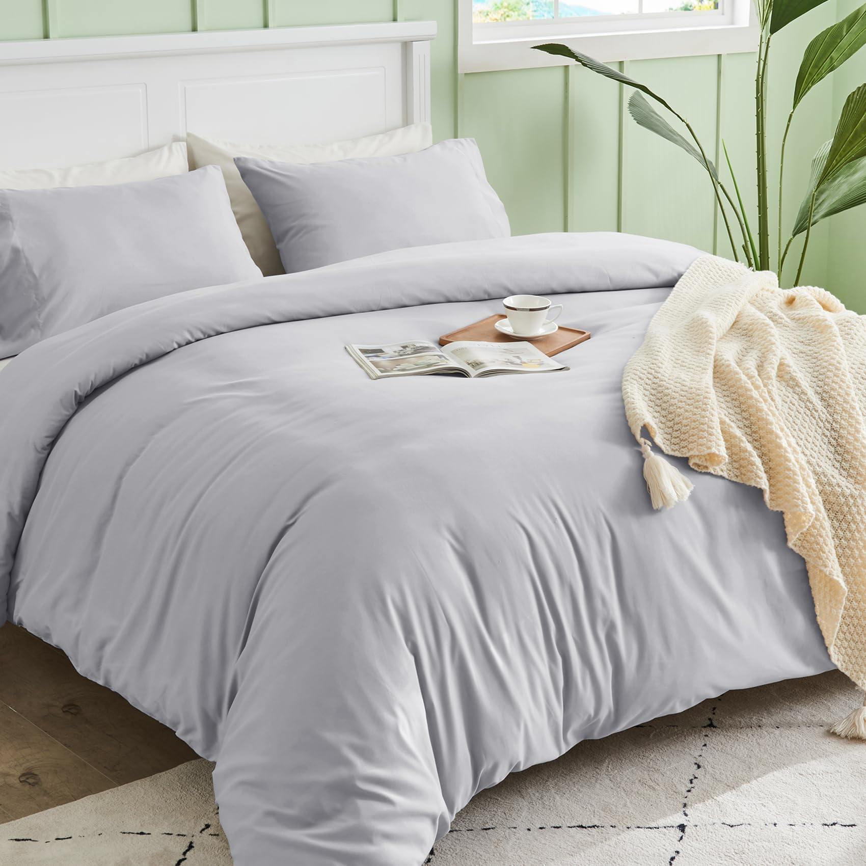 Sasttie Duvet Cover Queen, 3-Piece Ultra Soft Double Brushed Bedding Sets for All Season Use, Includes 1 Duvet Cover 90x90 Inches, 2 Envelope Pillowcases 20x30 Inches, Light Grey