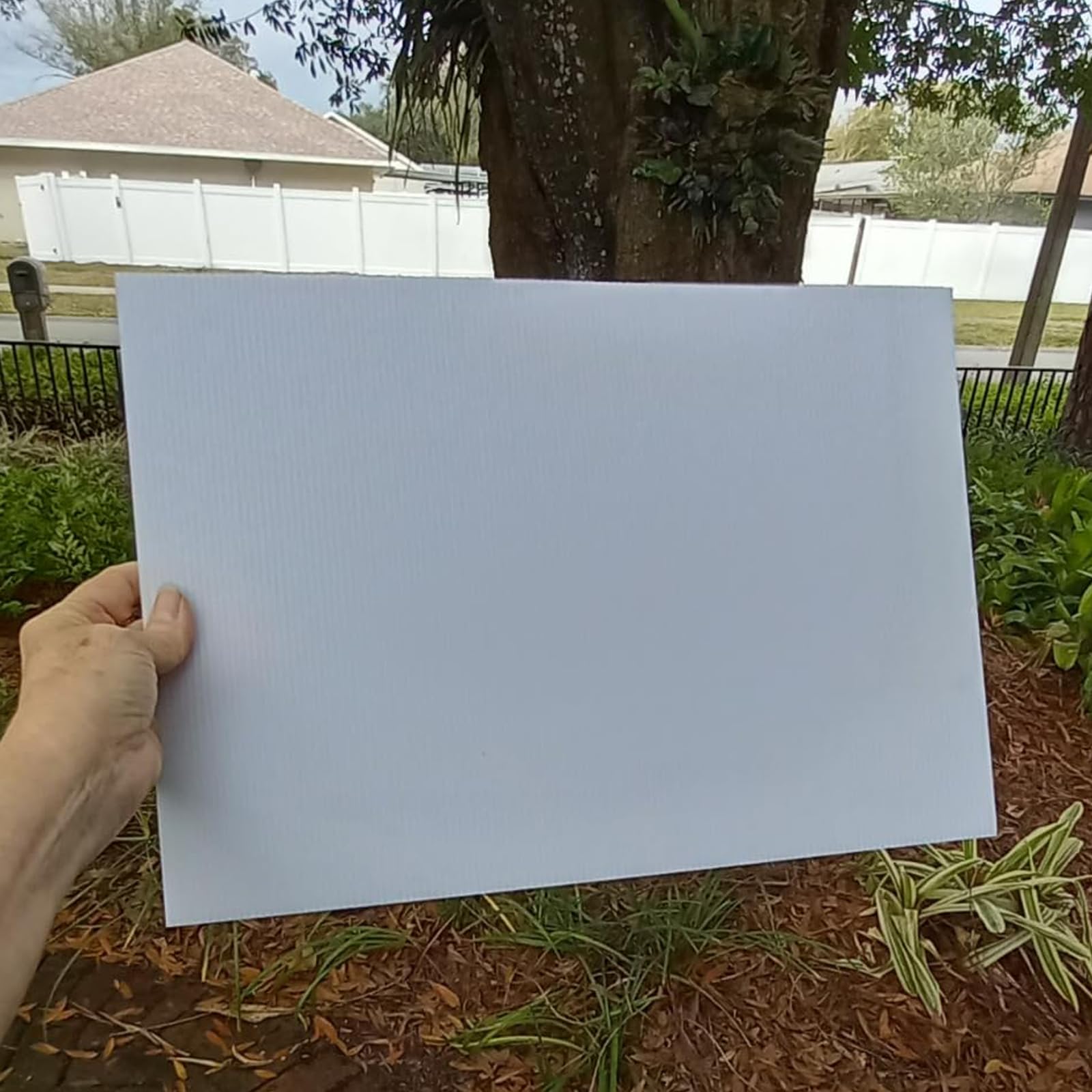 HAKZEON 20 Pack 17 x 13 Inch White Corrugated Plastic Sign Blank Board Double Sided, Blank Yard Sign Poster Board for Yards, Offices, Lawn, Garage Shops Sale Signs