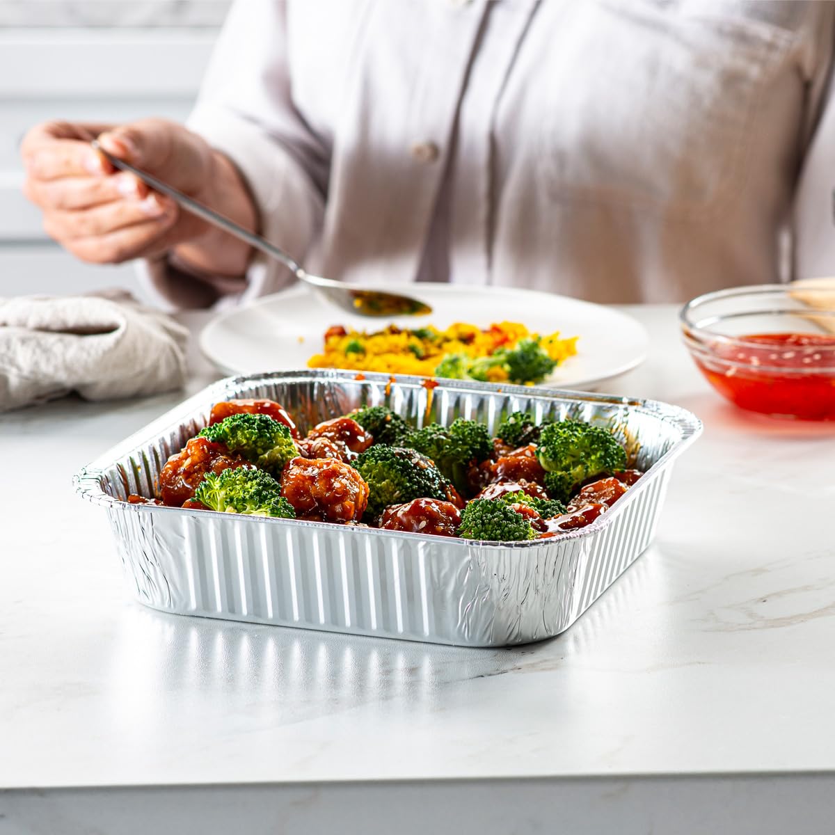 Gusto [25 Sets] 8x8 Square Foil Pans with Lids - Disposable Food Containers Perfect for Baking, Cooking, Heating, Storing, Broiling, Preparing Food - Formerly Comfy Package
