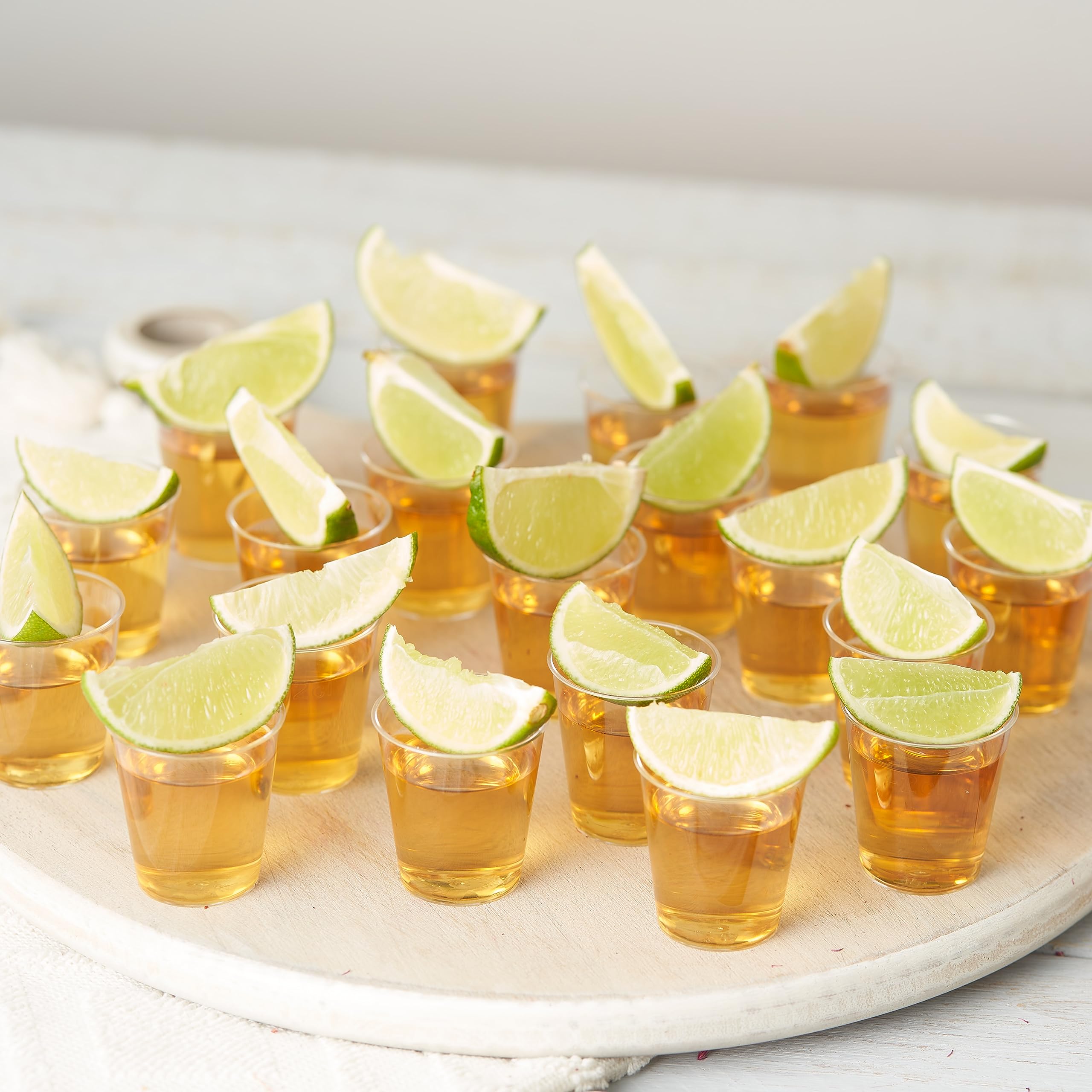 MATANA 500 Clear Hard Plastic Shot Glasses, 1oz - Food & Wine Tasting Cups - Practical, Sturdy & Reusable
