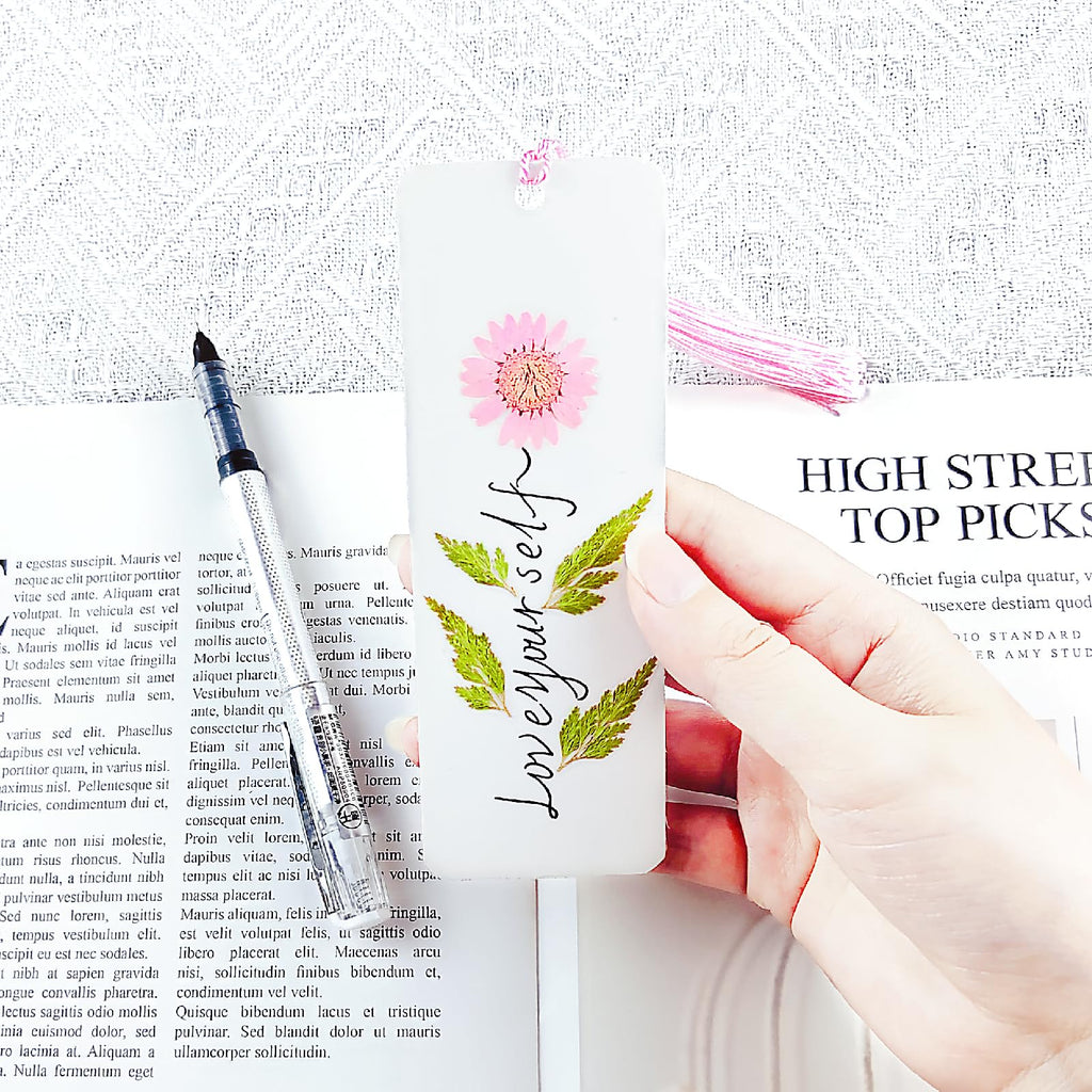 Cardstock Blank Bookmarks Set, 12 Pcs DIY White Craft Bookmarks for Pressed Flowers, Dried Floral Book mark Making Kit with 43 Pcs Pressed Flowers, 12 Pcs Tassels, DIY Book marks for Dried Floral