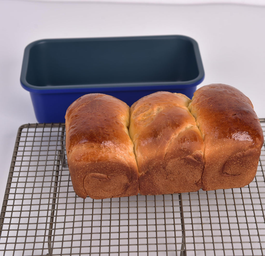monfish loaf pans set of 2 haze blue non-stick coating Royal blue carbon steel loaf bread pans for home baking 9x5inch