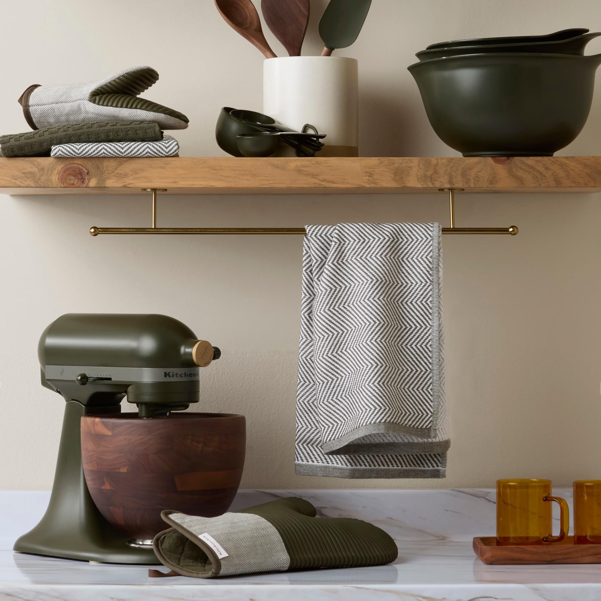 KITCHENAID® Evergreen Design Series Herringbone Ribbed Soft Silicone Mini Oven Mitts 2-Pack Set, Heat Resistant up to 500°F, Flexible & Waterproof, Deep Forest Green, 5.5"x9"