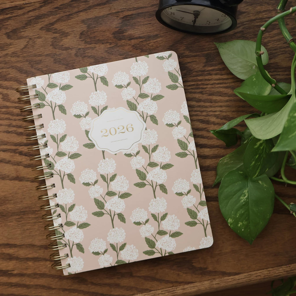 Fringe Studio 2026 Spiral Weekly Planner, Aug 2025 - Dec 2026, 17 Month, Paperback Cover, "HERITAGE HYDRANGEA", 8"w x 10"h, 240 Pages (844PA052)