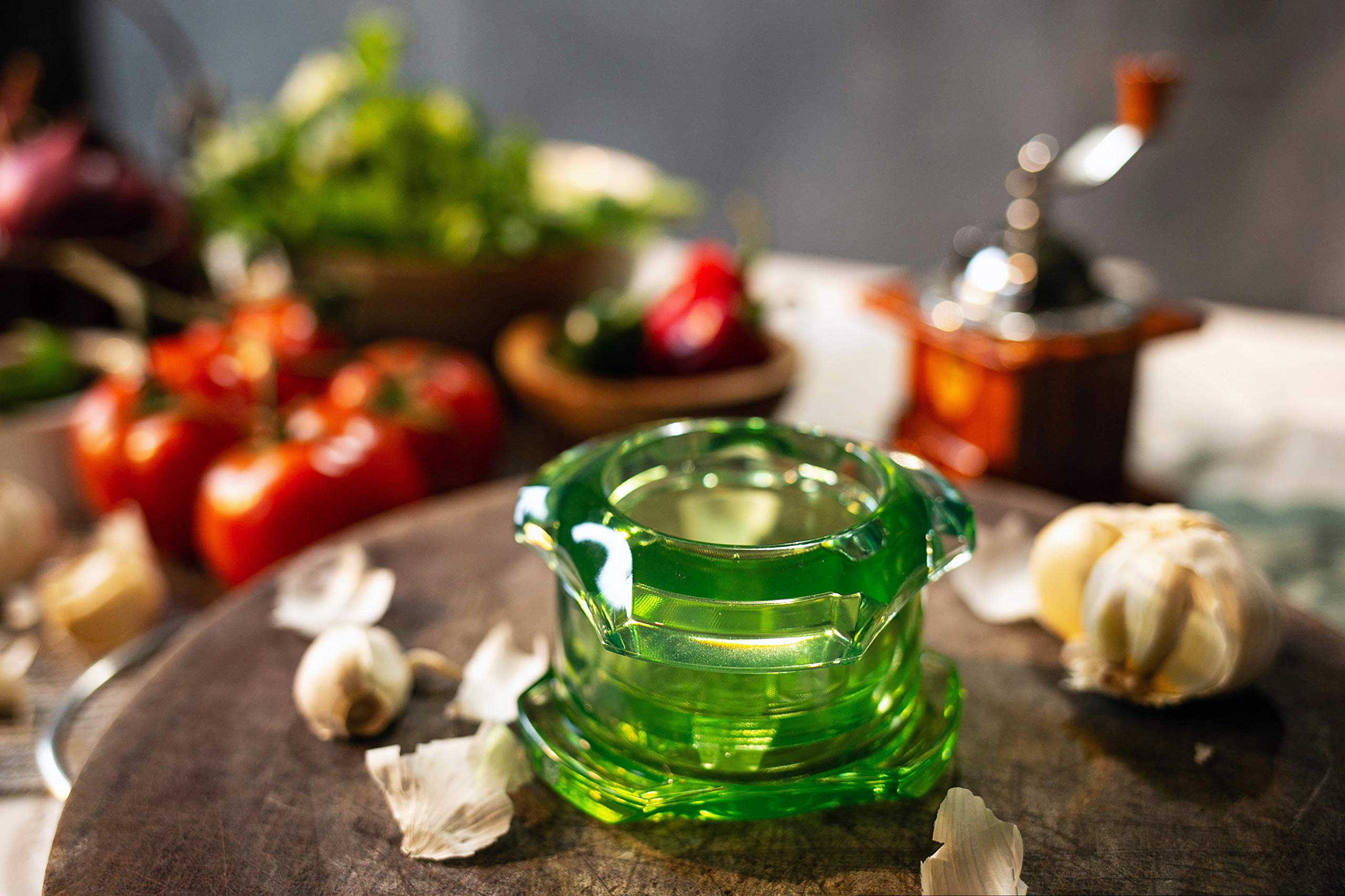 Nextrend Garlic Twister 4th Gen - Ginger, Herb, Nuts & More - Handheld Kitchen Mincer, BPA Free, Dishwasher Safe (Clear)
