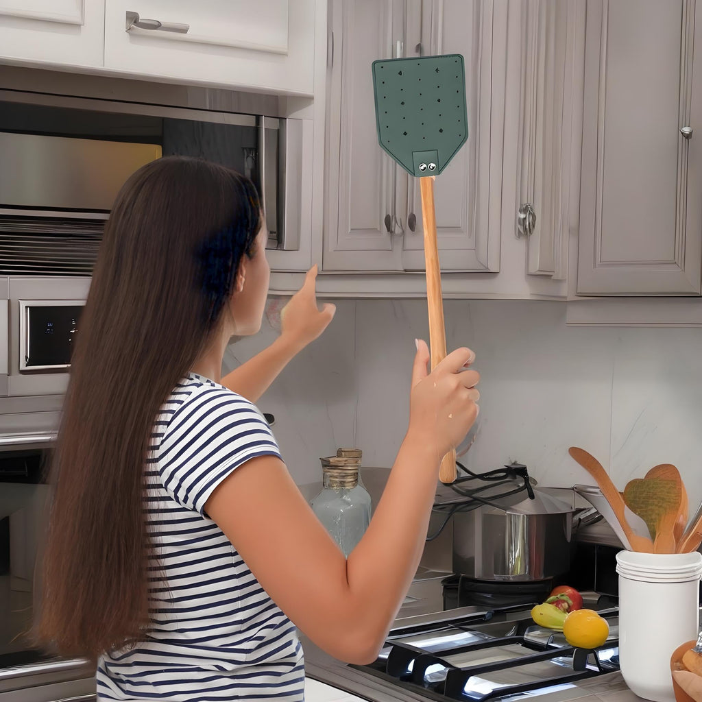MXDCH Leather Fly Swatter with Long Wooden Handle, Durable Fly Catcher for Indoor & Outdoor Use, Manual Insect Swatter for Wasps, Horseflies, and Spiders with Hanging Rope (2, Green)