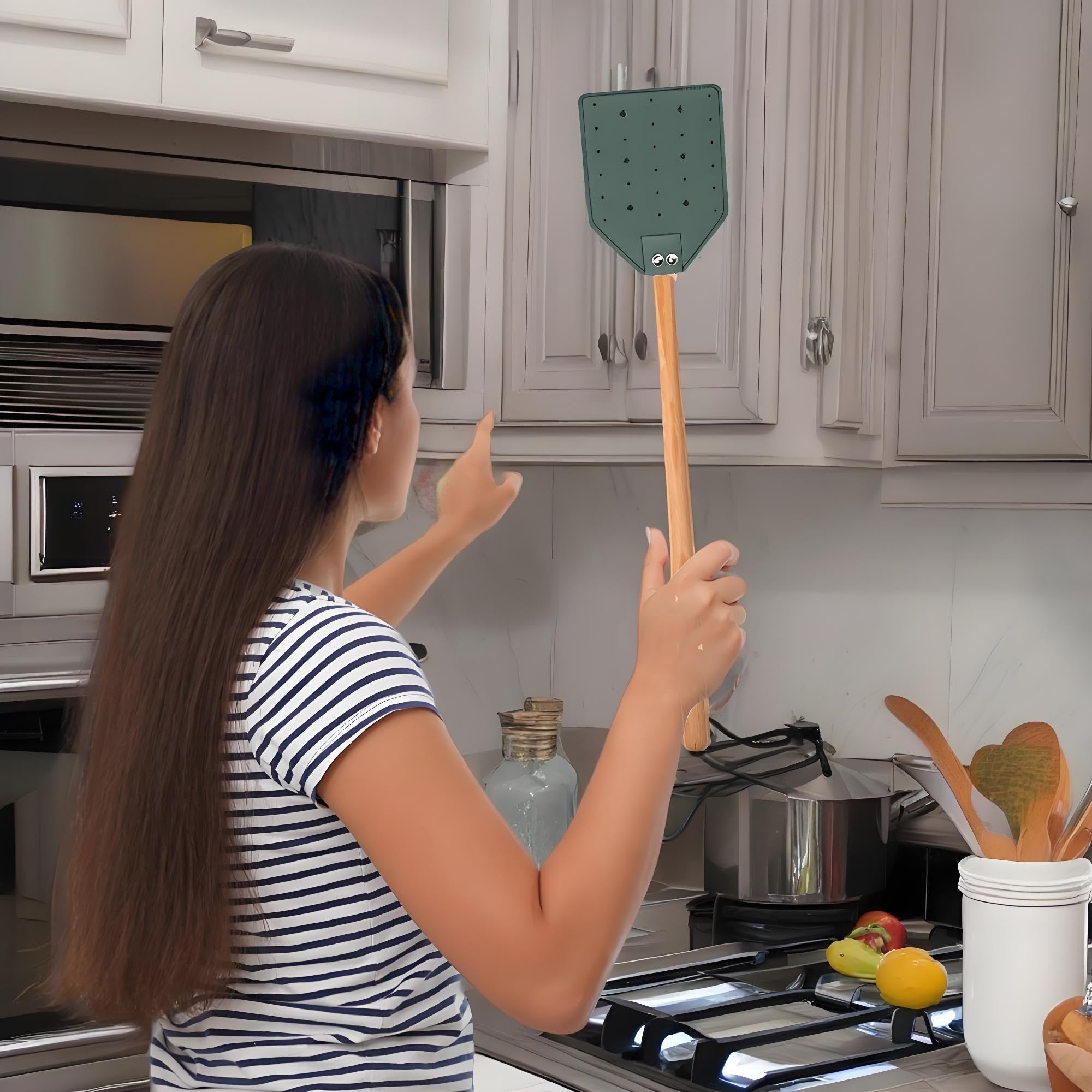 MXDCH Leather Fly Swatter with Long Wooden Handle, Durable Fly Catcher for Indoor & Outdoor Use, Manual Insect Swatter for Wasps, Horseflies, and Spiders with Hanging Rope (2, Green)