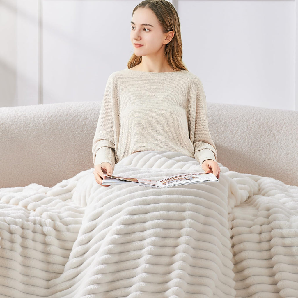 BEDELITE Fuzzy Twin Blanket for Bed - Cream White Fluffy Cozy Soft Plush Warm Fleece Blankets for Winter, Bedroom Valentine's Day Decor Gifts for Him Her