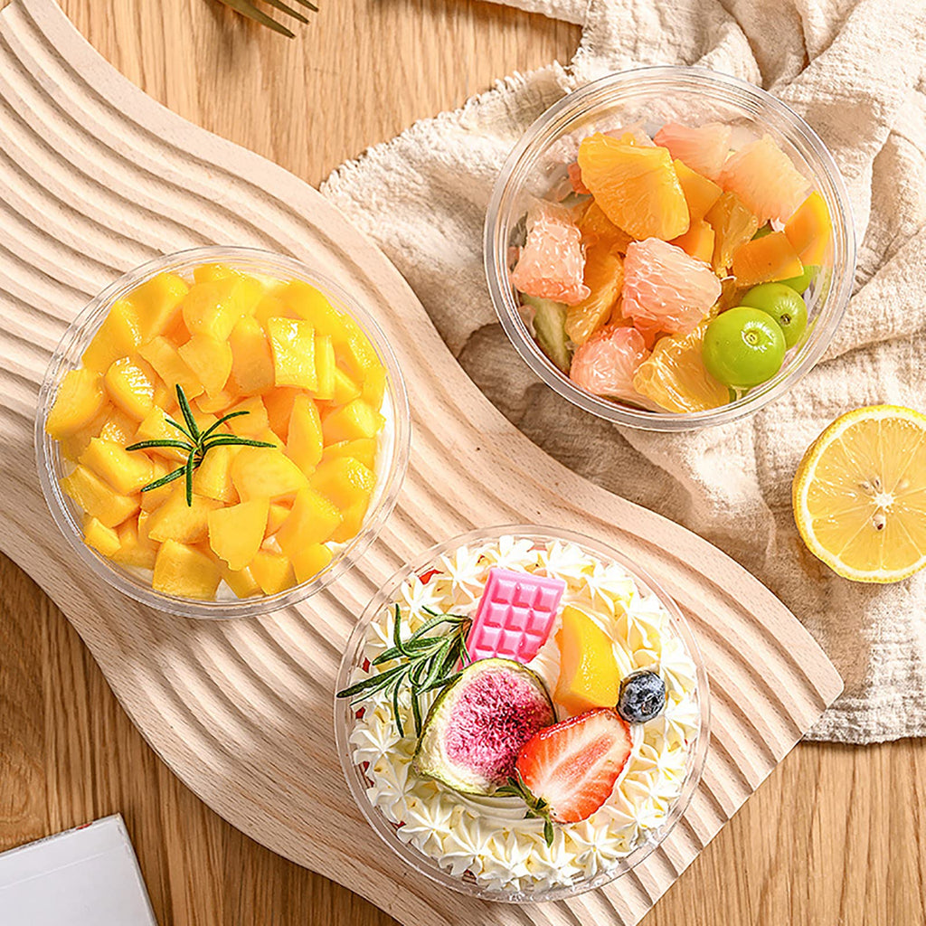 WUWEOT 50 Pack Plastic Dessert Cups, 10 oz Clear PET Dessert Bowls, Re-usable Parfait Cups with Lid (No Hole) for Ice Cream Fruit Iced Cold Drinks Dessert Yogurt Cereal Parfait Puddings Mousse