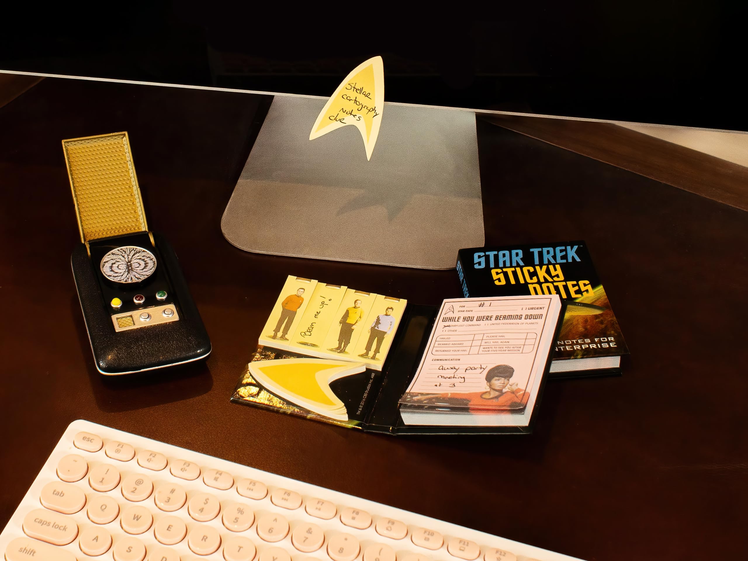 The Unemployed Philosophers Guild Star Trek Sticky Notes Booklet - Officially Licensed 3.25" by 4.25" Booklet with Self-Sticky Individual Notes