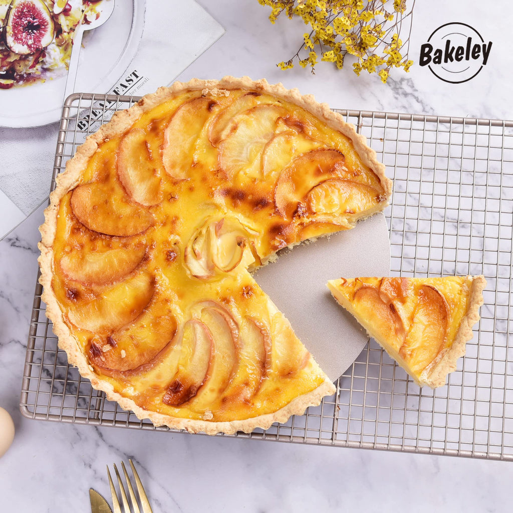 Bakeley Tart Pan 10-Inch Round Non-Stick Tart Pan with Loose Removable Bottom, Carbon Steel Quiche Pan for Mousse Cakes, Kitchen Reusable Baking Tools (Champagne Gold)