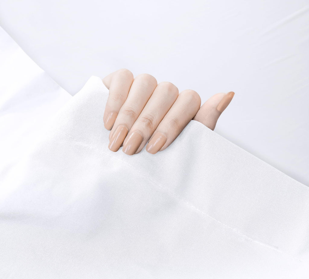 Utopia Bedding Flat Sheet - Soft Brushed Microfiber Fabric - Shrinkage & Fade Resistant Top Sheet - Easy Care - 1 Flat Sheet Only (Full/Double, White)