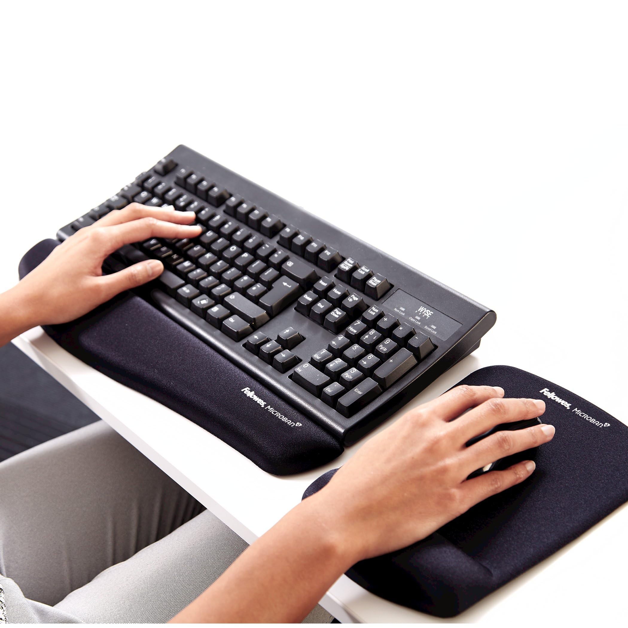 FELLOWES PlushTouch Mouse Pad Wrist Rest with FoamFusion, Black