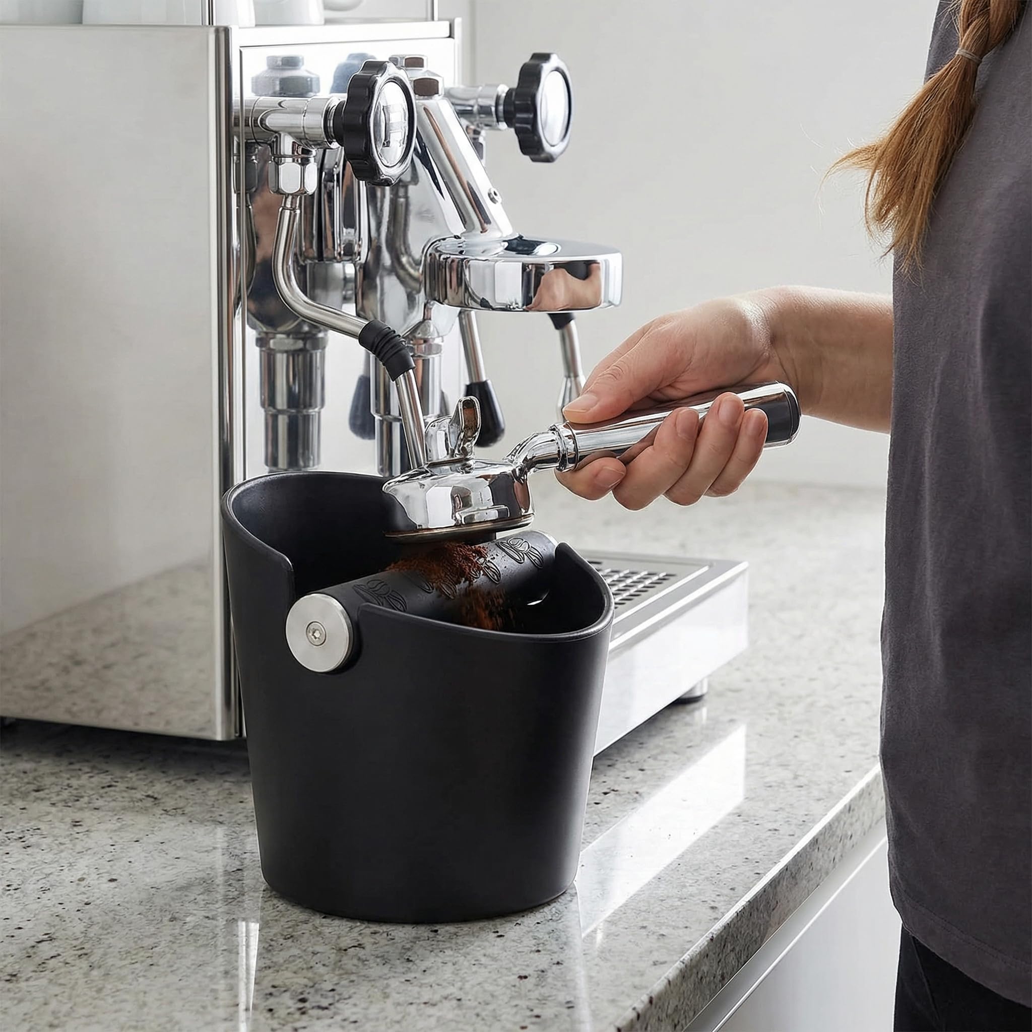 Ailelan Coffee Knock Box, Durable Barista Style Espresso Dump Bin with Removable Metal Knock Bar and Non-Slip Base (Round, 4.8 Inch)