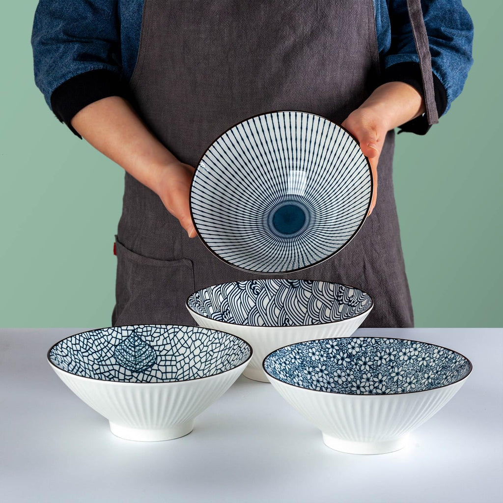Dyware 38 oz Japanese Ramen Bowls Set of 4, Large Pho Bowls, 8 Inch Ceramic Blue and White Soup Bowls, Mixing Pattern
