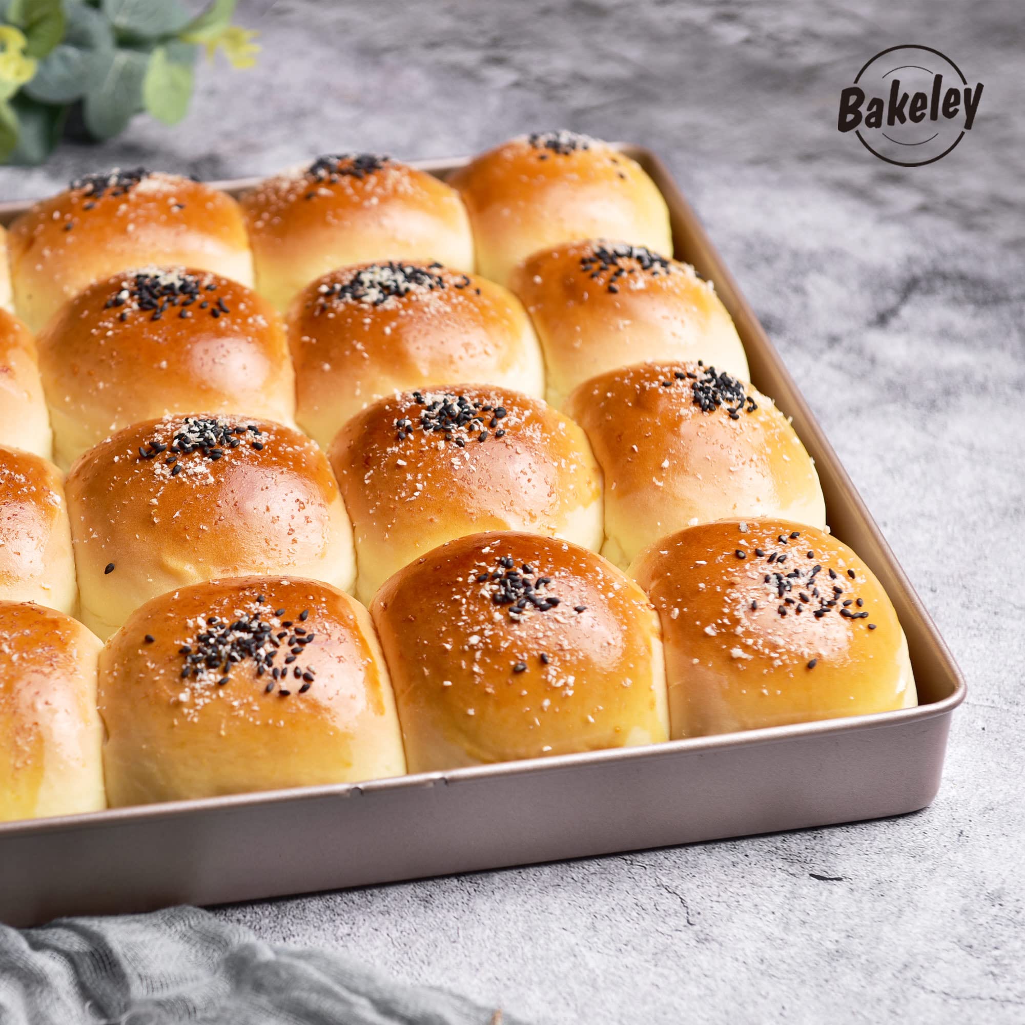 Bakeley Baking Sheet Pan, 11-Inch Baking Sheet Pan Non-Stick Square Baking Pan Jelly Roll Bakeware for Oven Roasting 11.2" × 11.2" × 1.38" (Champagne Gold)