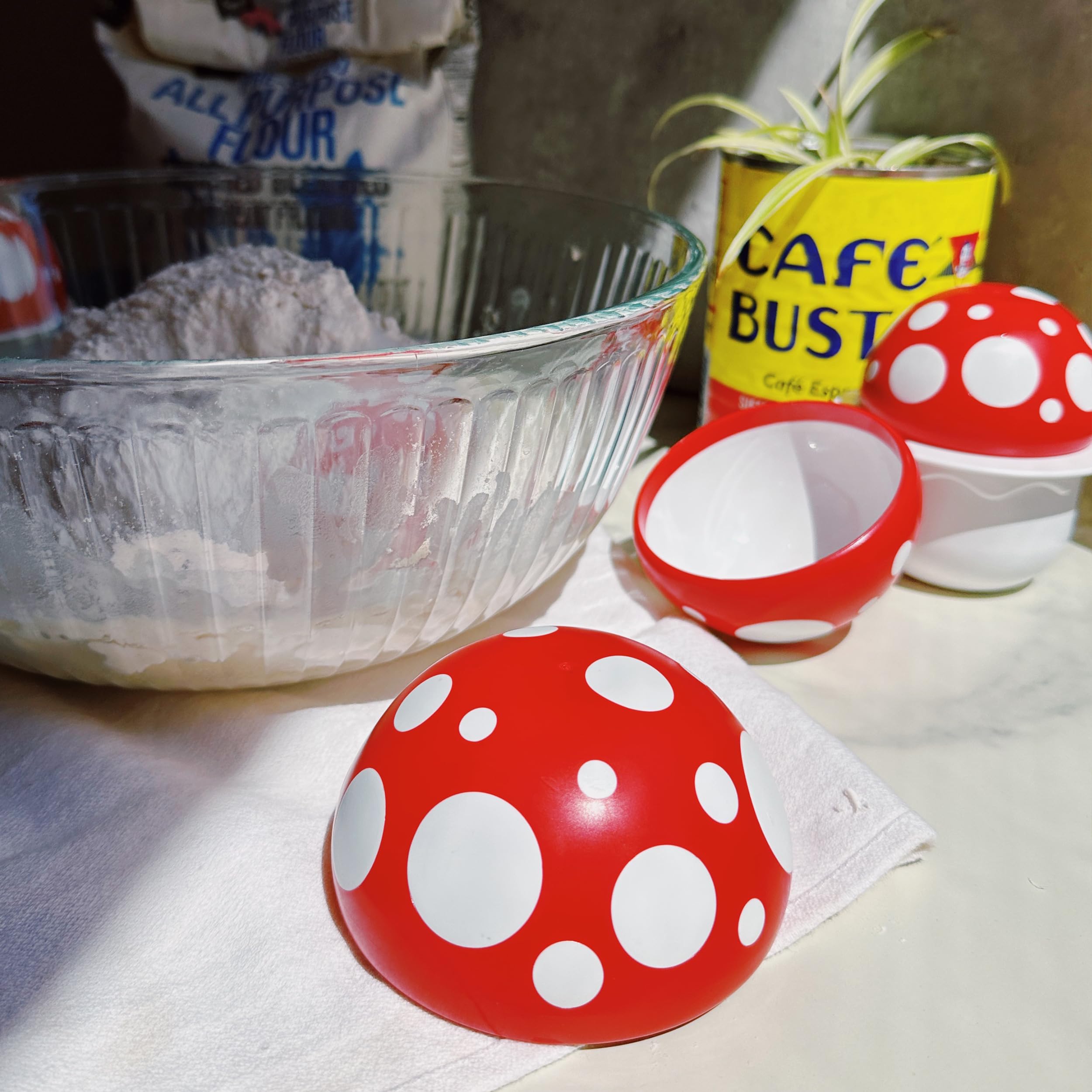 Genuine Fred Mushroom Cups, Nesting Mushroom Measuring Cups