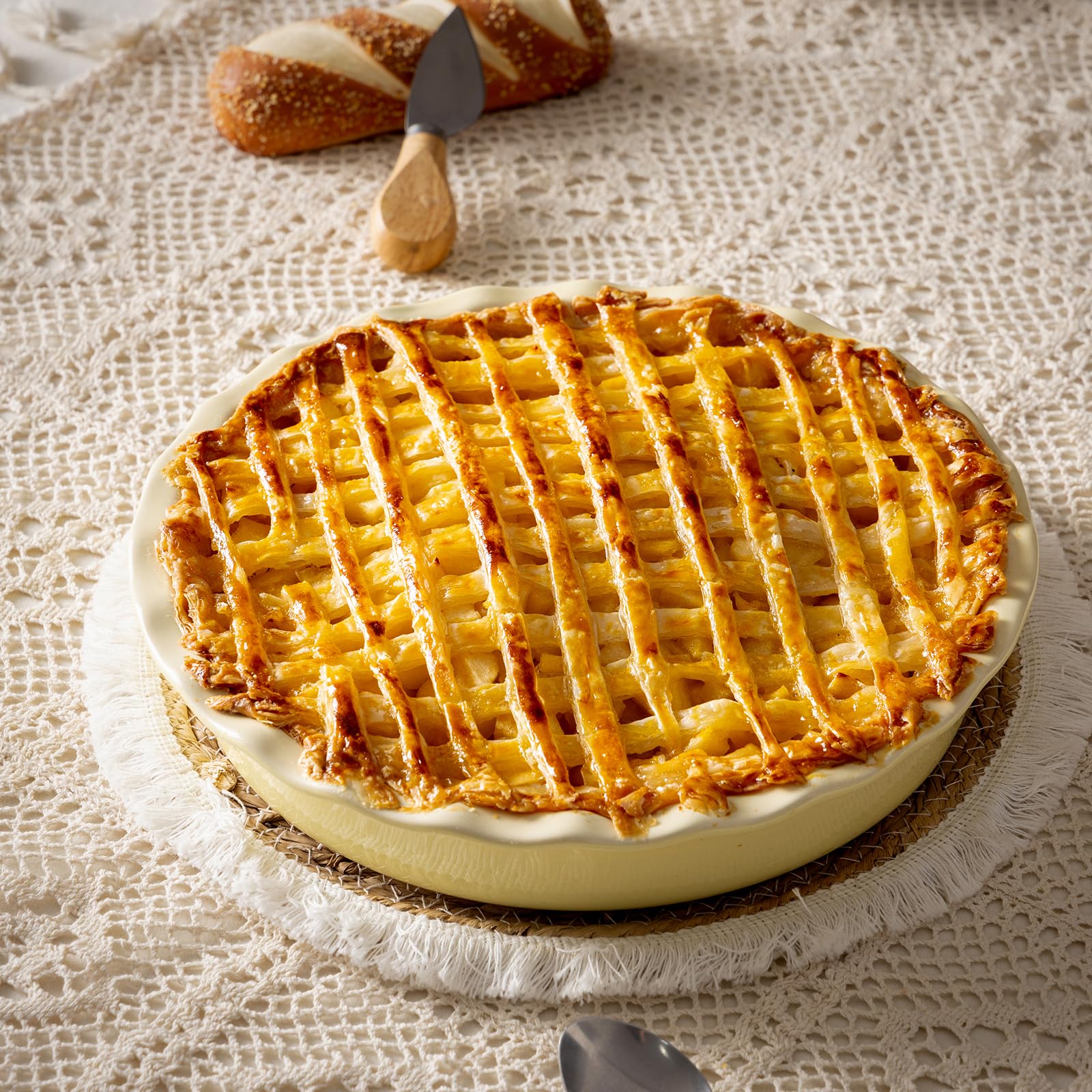 Avcylltty Ceramic Pie Pan for Baking 10 inch, Pie Dish for Quiche, Apple Pie, Pot Pies, Deep Dish Pie Plate with Ruffled Edges, Non-Stick Cake Pan, Microwave,Dishwasher,and Oven Safe, Butter Yellow