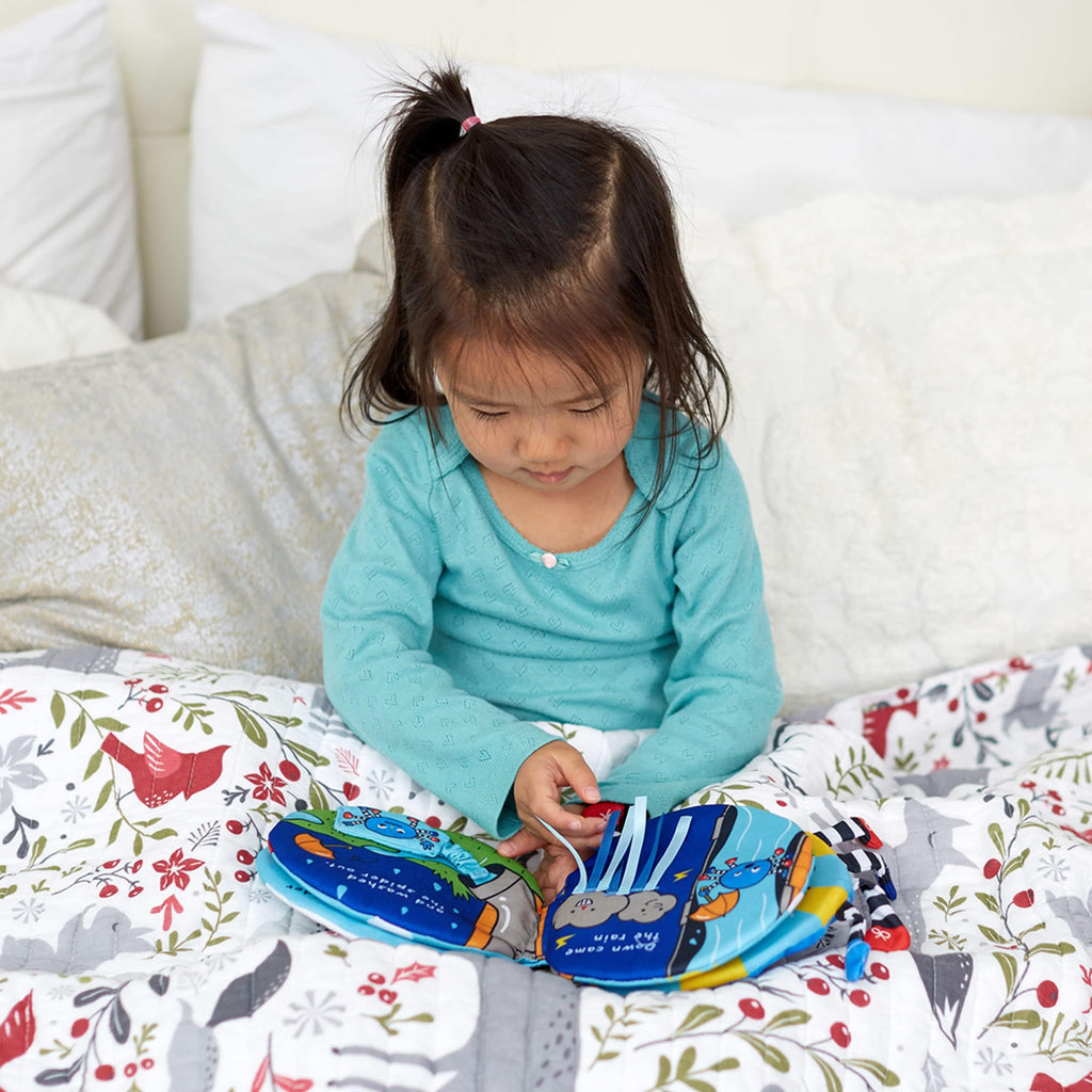 Melissa & Doug K's Kids Itsy-Bitsy Spider 8-Page Soft Activity Book for Babies and ToddlersCloth Baby Book and Sensory Toy with Textures to Grasp and Play Peekaboo, Ages 1 Month+