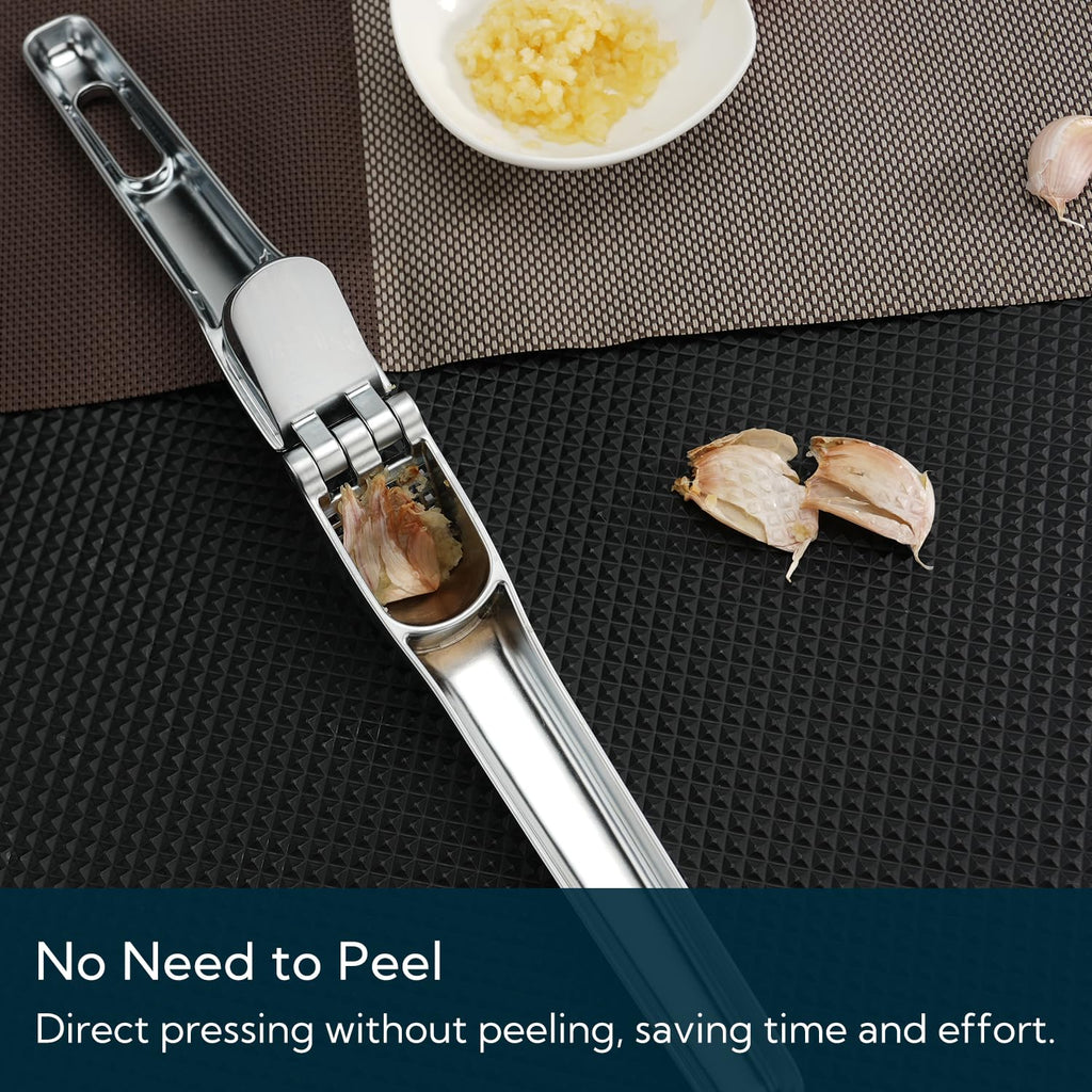 KITCHENDAO No Peeling Garlic Press with Large Chamber,Heavy-Duty Garlic Press with Built-in Scraper & Cleaning Pusher, Zinc Alloy Garlic Mincer, Dishwasher Safe
