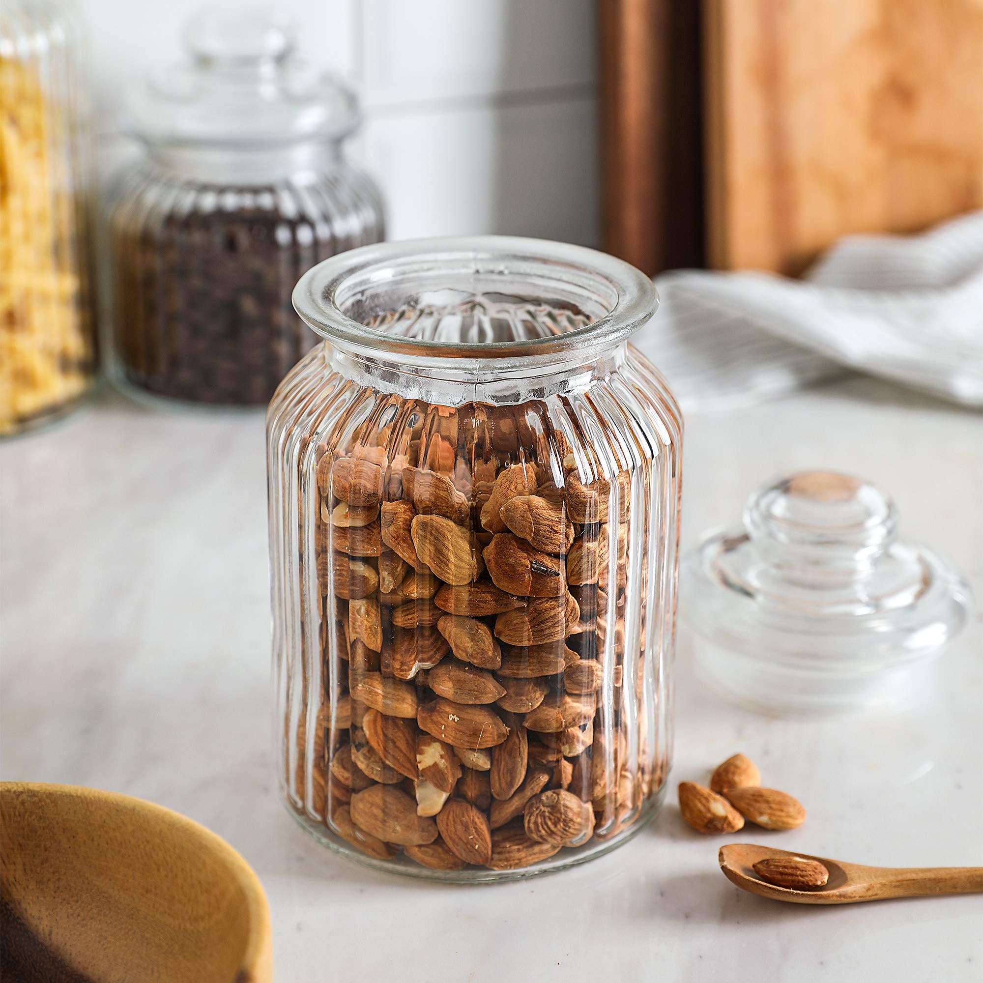 Gala Houseware Airtight Glass Storage Canisters, Set of 3 Clear Glass Storage Jars Bottles, Kitchen Food Storage Containers and Pantry Organizer (D: 4.4" x H.: 5.7" / 7.3" / 9.3")