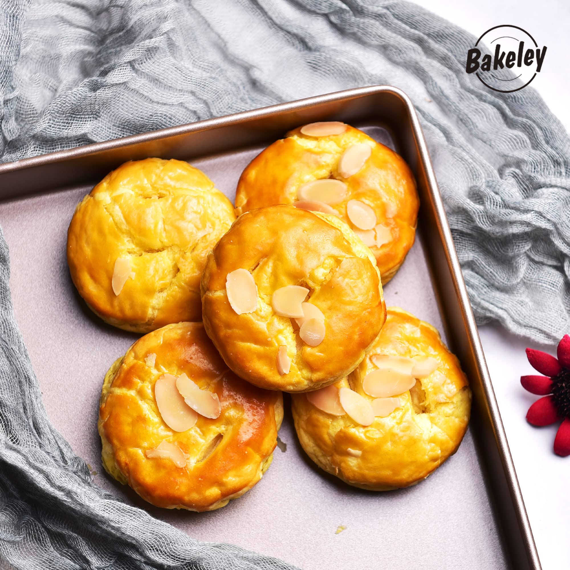 Bakeley Baking Sheet Pan, 11-Inch Baking Sheet Pan Non-Stick Square Baking Pan Jelly Roll Bakeware for Oven Roasting 11.2" × 11.2" × 1.38" (Champagne Gold)