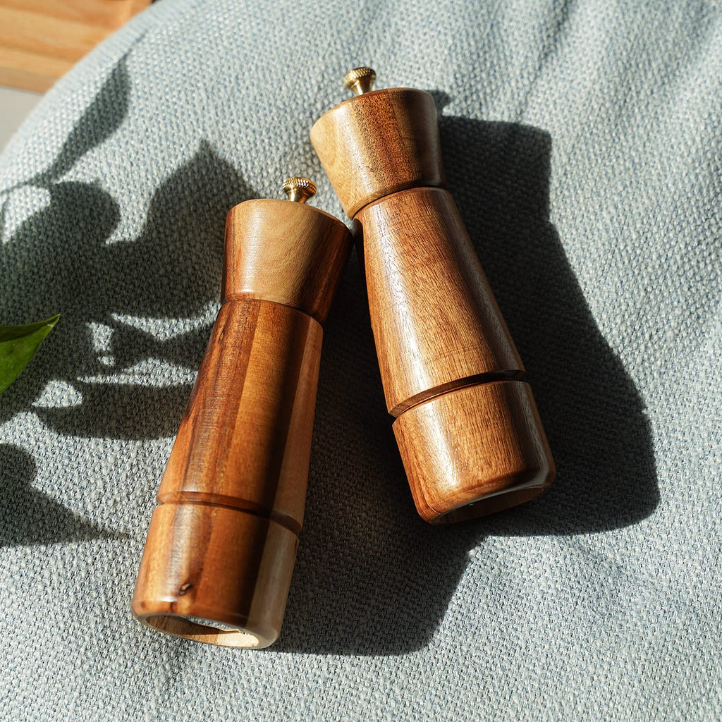 DeroTeno Salt and Pepper Mill Set, Adjustable Ceramic Grinder Salt Mill, Stainless Steel Grinder Pepper Mill, Acacia Wood, 16.5 cm / 6 inch Height, Bottom Dia 5 cm (Tray is NOT Included)