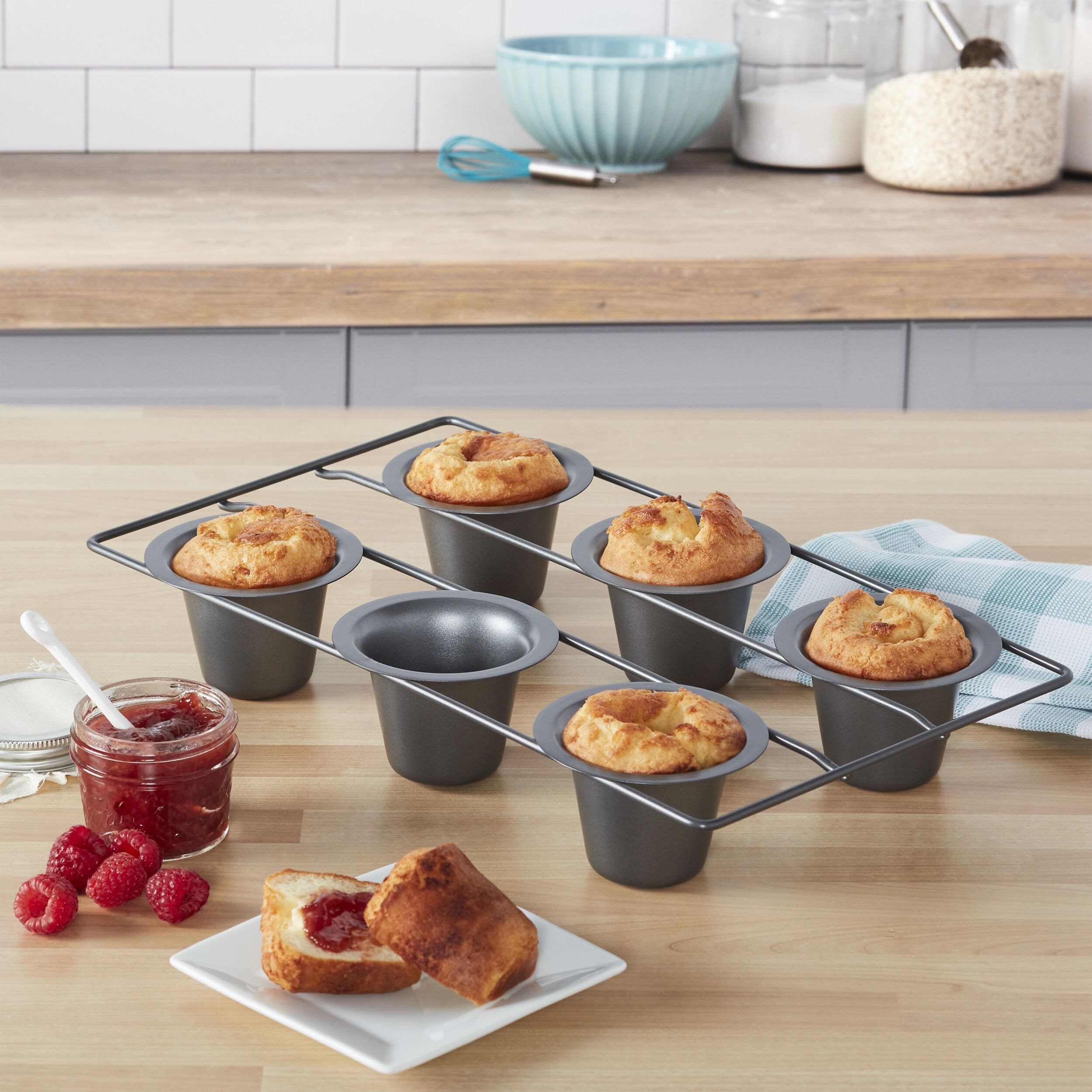 Chicago Metallic 26562 Non Stick 6-Cup Popover Pan