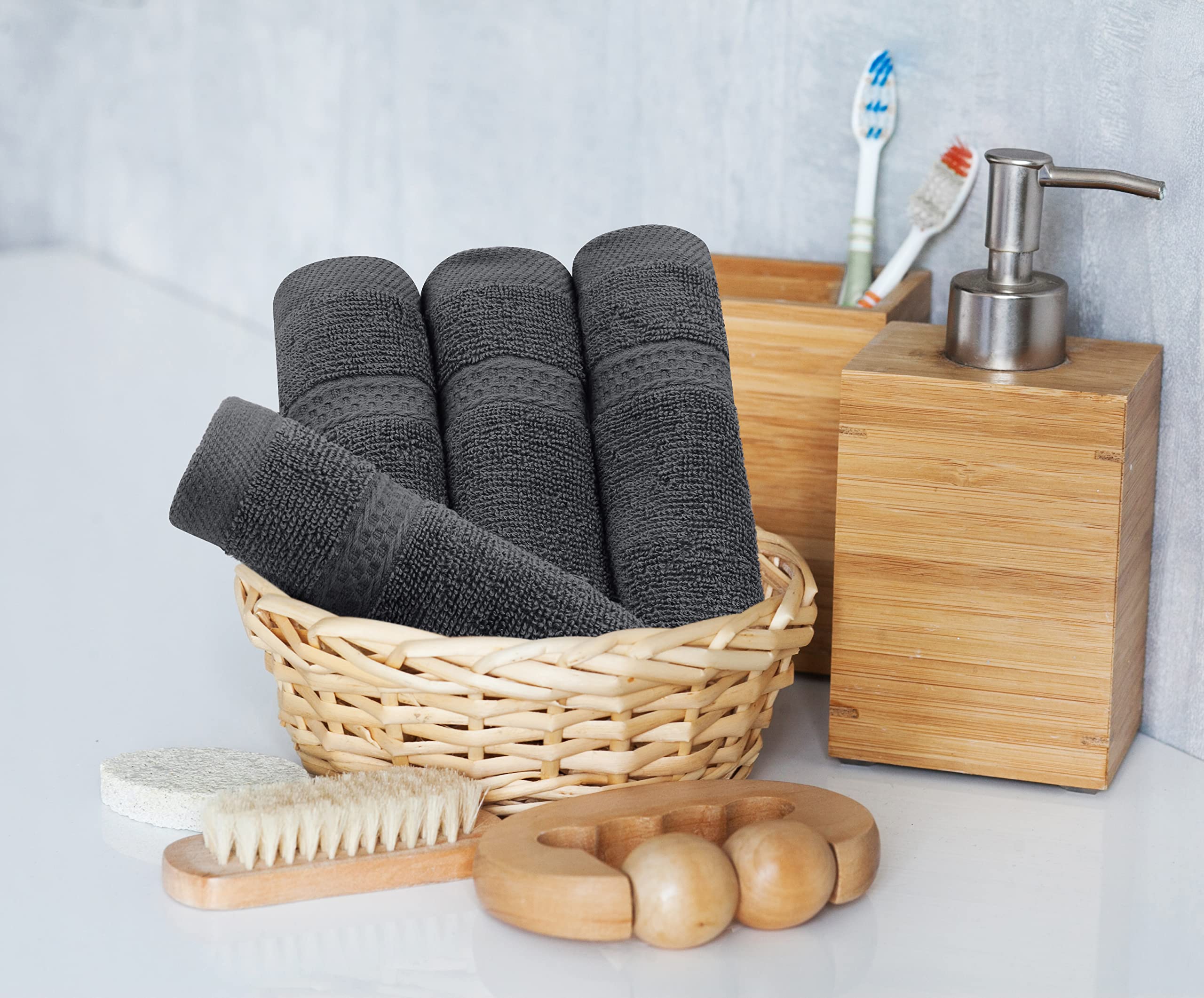 Utopia Towels 8 Piece Premium Towel Set, 2 Bath, 2 Hand, and 4 Wash Cloths, 600 GSM 100% Ring Spun Cotton Highly Absorbent Towels for Bathroom, Gym, Hotel, and Spa, Grey
