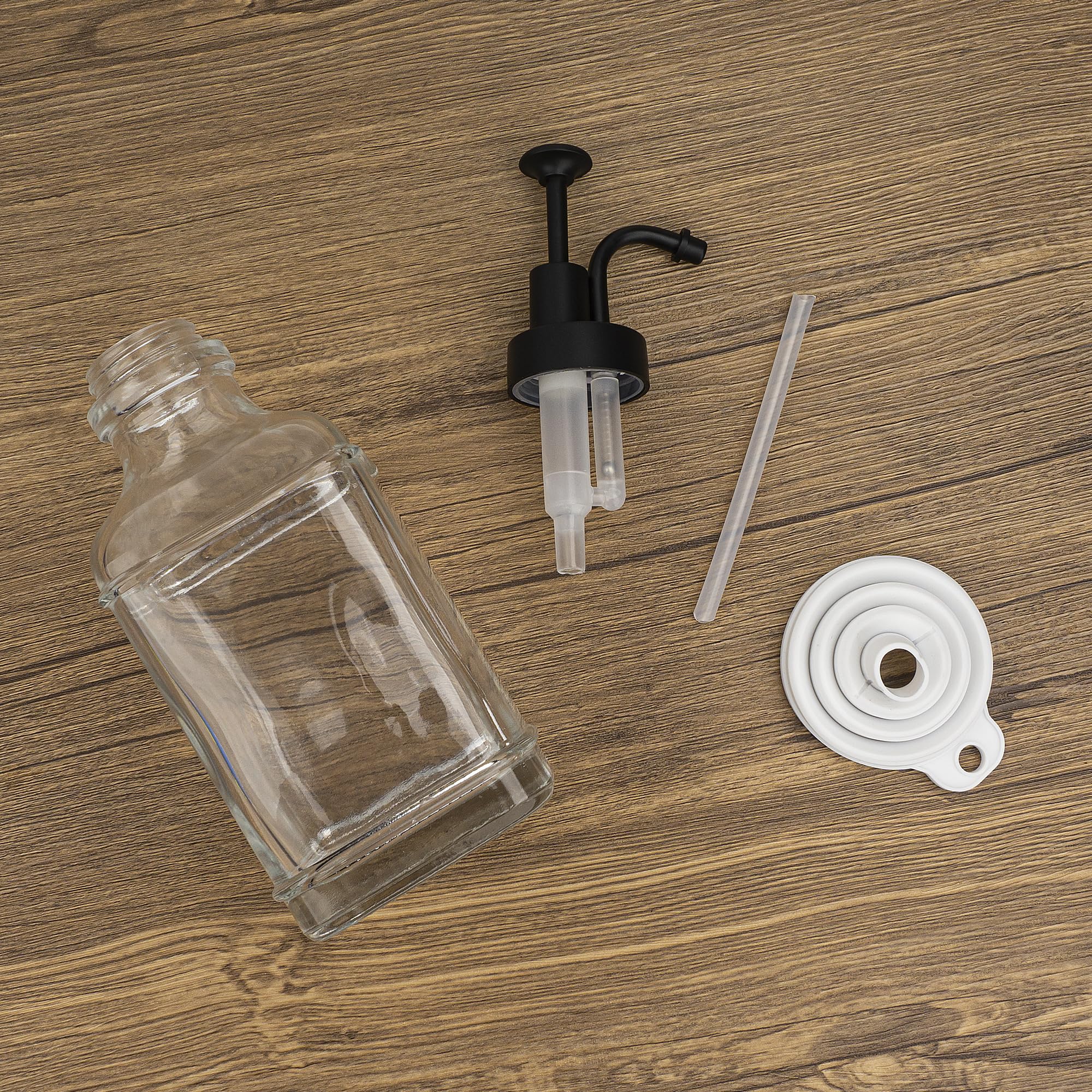 Ezebesta 2 PCS 500ml Syrup Dispensers with 36 Labels Large Glass Bottles with Black Pressing Pumps and Various Syrup Labels for Kitchen Coffee Station Organization