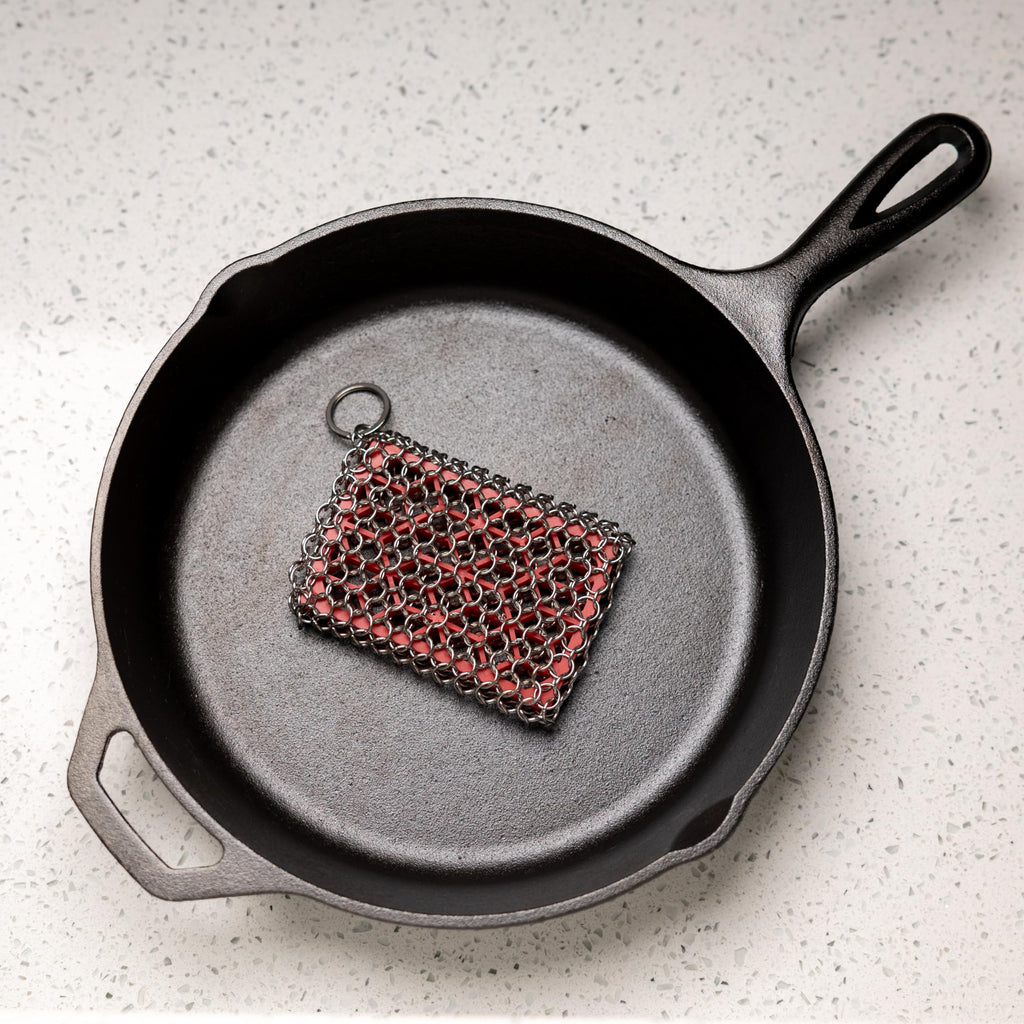 Outset Chain Mail Cast Iron Cleaner and Scrubber Tool with Silicone Support Pad