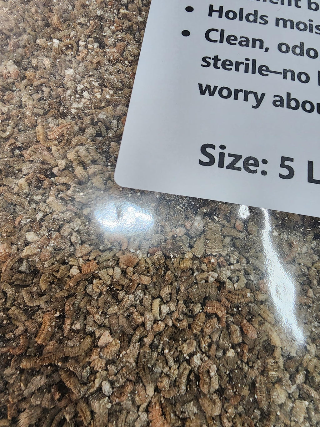 M.M Basics Vermiculite Fine Grade for Organic and Hydroponic Use (5 L)