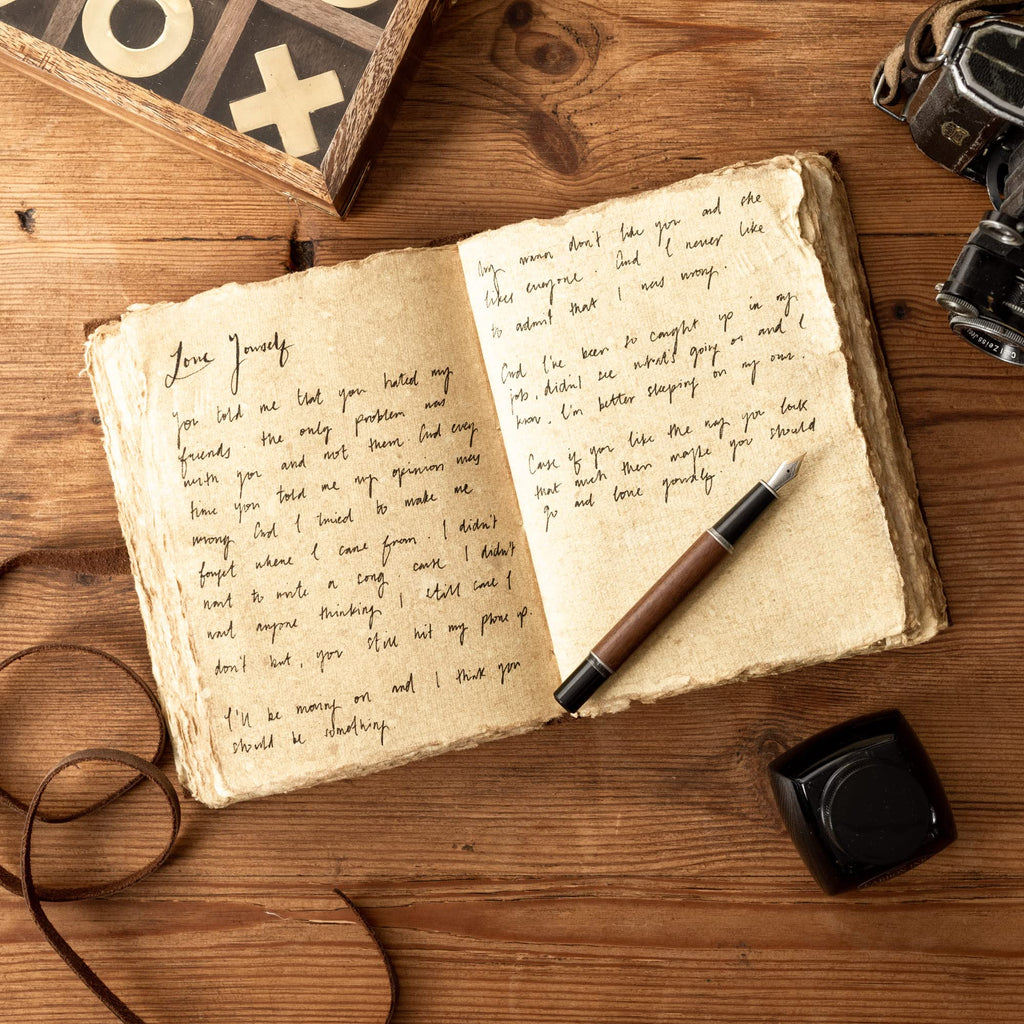 Vintage Leather Journal, 240 Pages Tree-Free Cotton Deckle Edge Paper, Blank Leather Bound Journal Book of Shadows, Antique Handmade Art Journal Old Style Notebook, MOONSTER® Leather Sketchbook 7"x5"