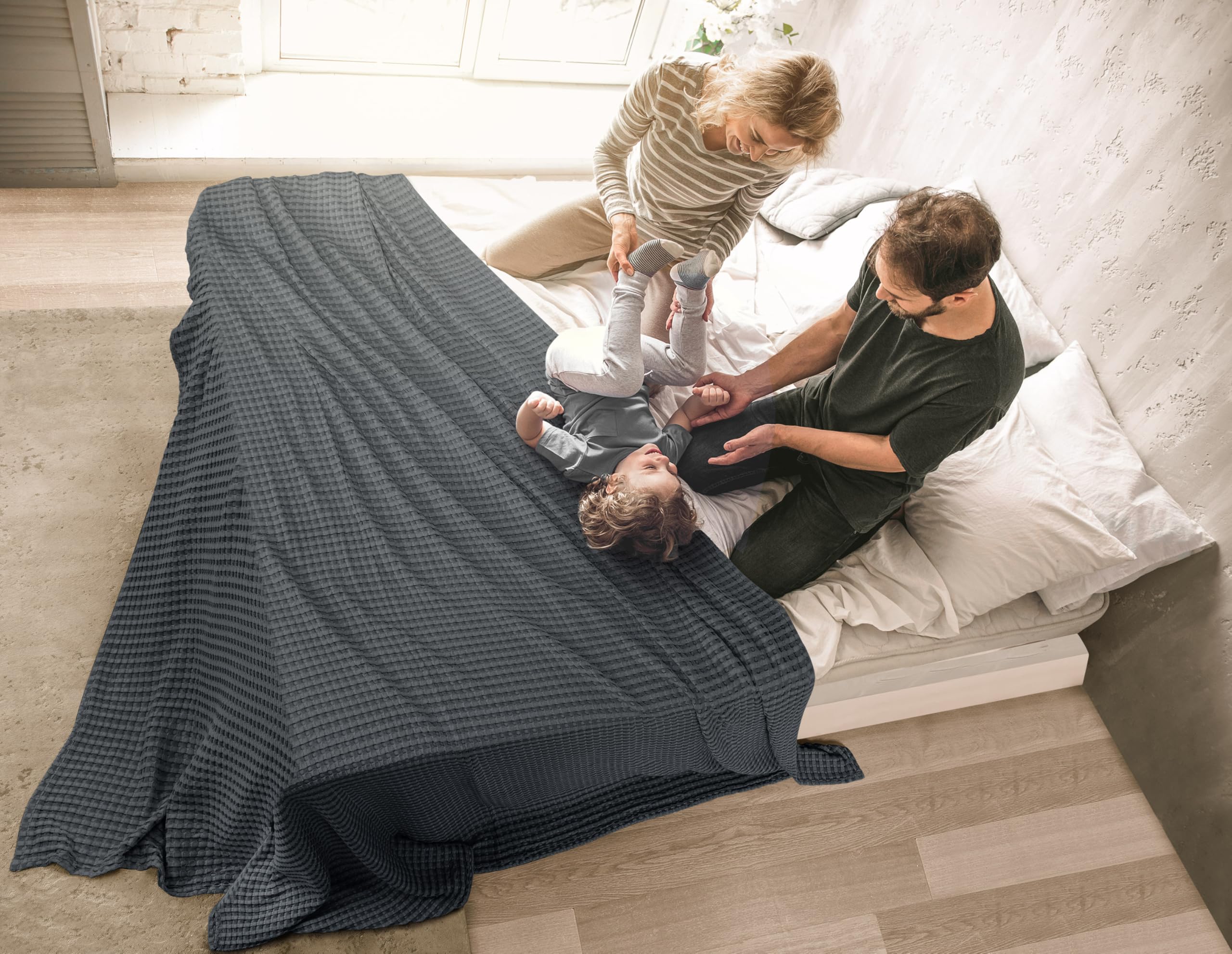Utopia Bedding 100% Cotton Waffle Weave Blanket Queen Size for Bed - Lightweight, Breathable Summer Blanket, Soft Cozy Gift for Mother’s Day Home Decor (Charcoal, 90x90 Inch)