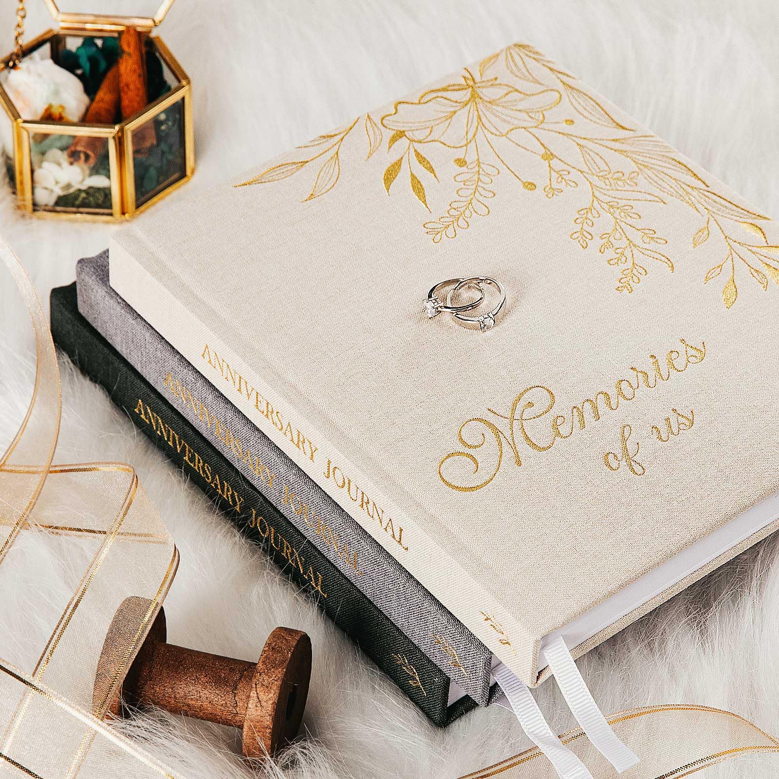 Lanpn Wedding Anniversary Journal Book Memories of Us, Linen Dating to 70th Wedding Scrapbook Notebook Memory Book, Newlywed Marriage Couple Anniversary Journal Bridal Shower Gifts (Beige, 190 Pages)