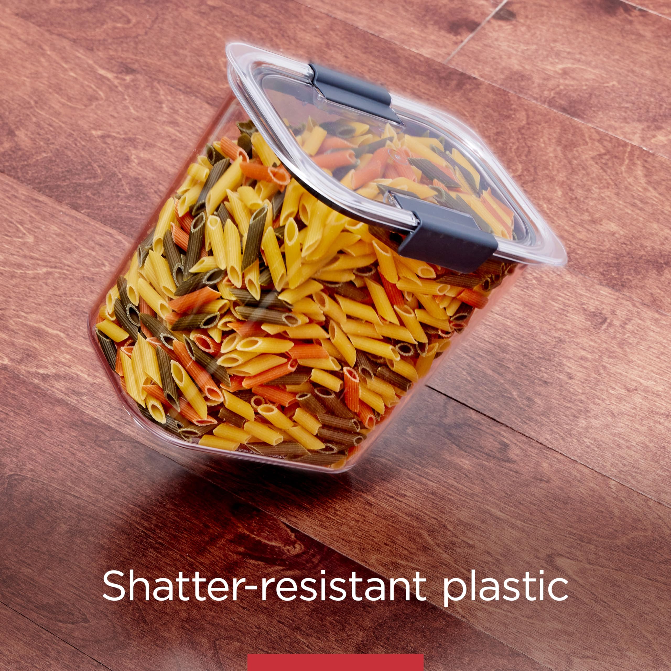Rubbermaid Brilliance Large Food Storage Container | BPA-Free Airtight Food Storage Container | 2.3 L (9.6 Cup)