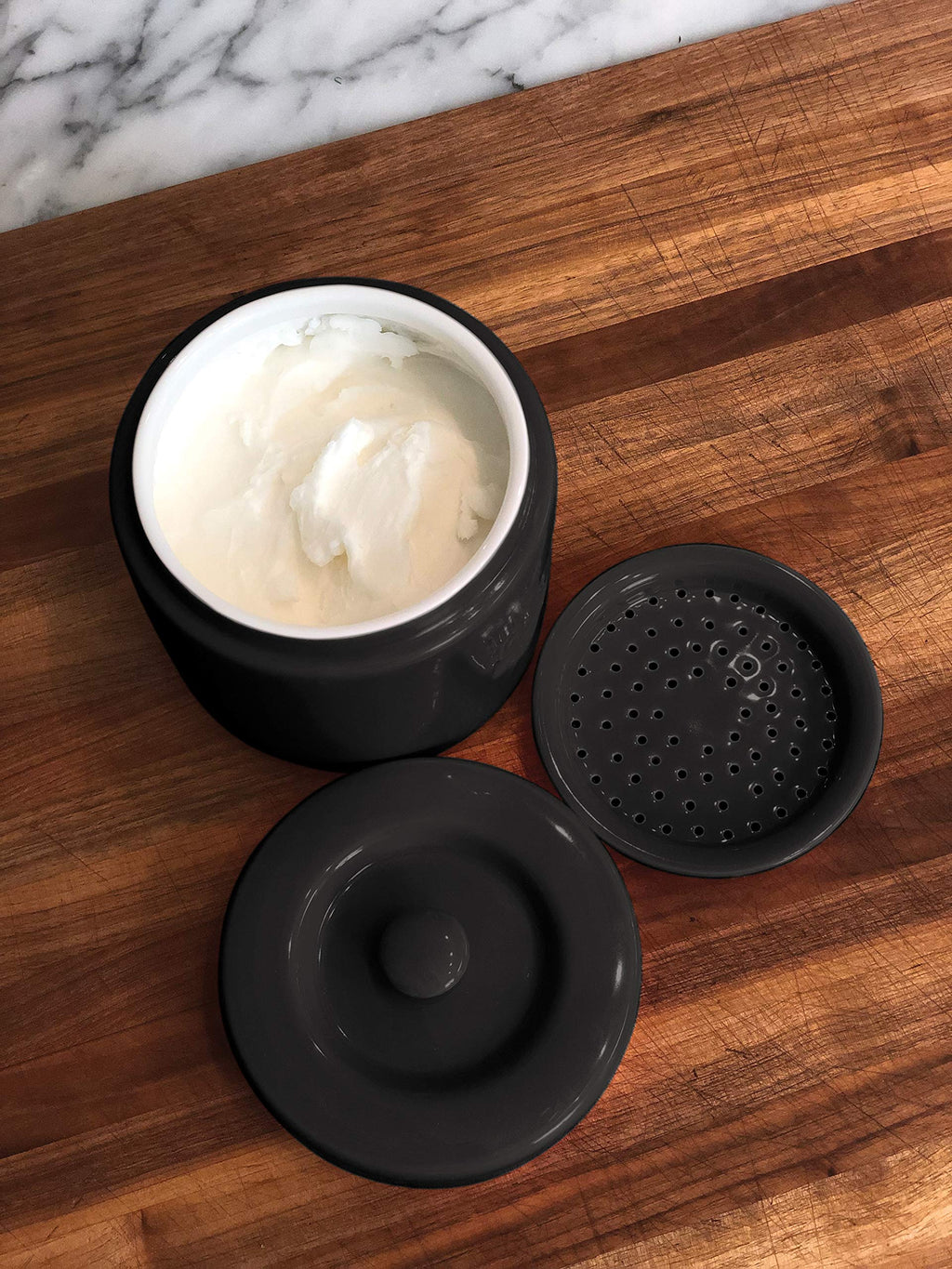 Fox Run 48764 Ceramic Grease Container 4-Cup Black