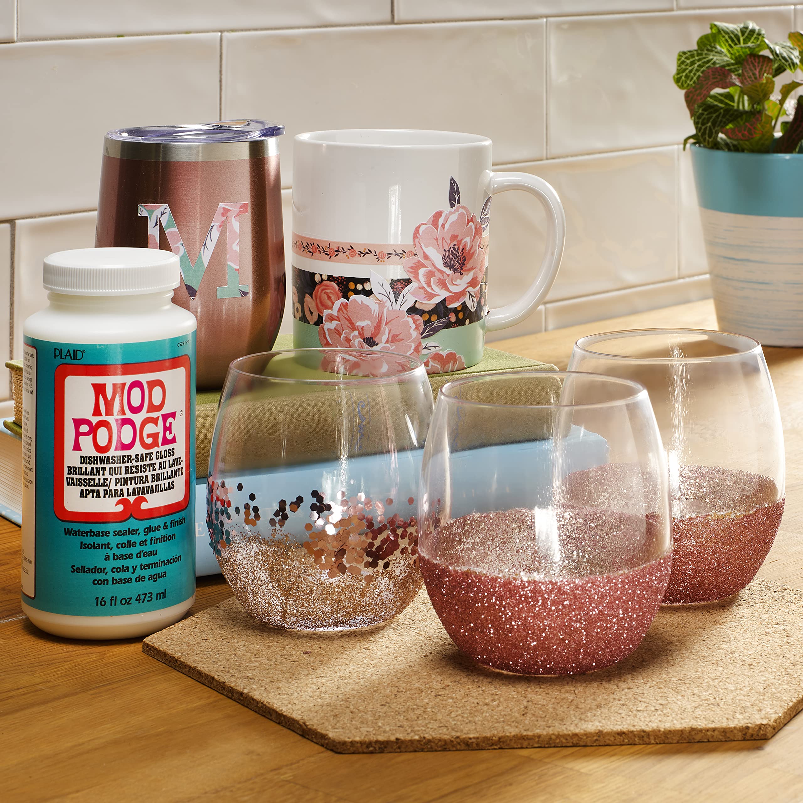 Mod Podge Dishwasher Safe Waterbase Sealer, Glue and Finish (16-Ounce), CS25139 Gloss