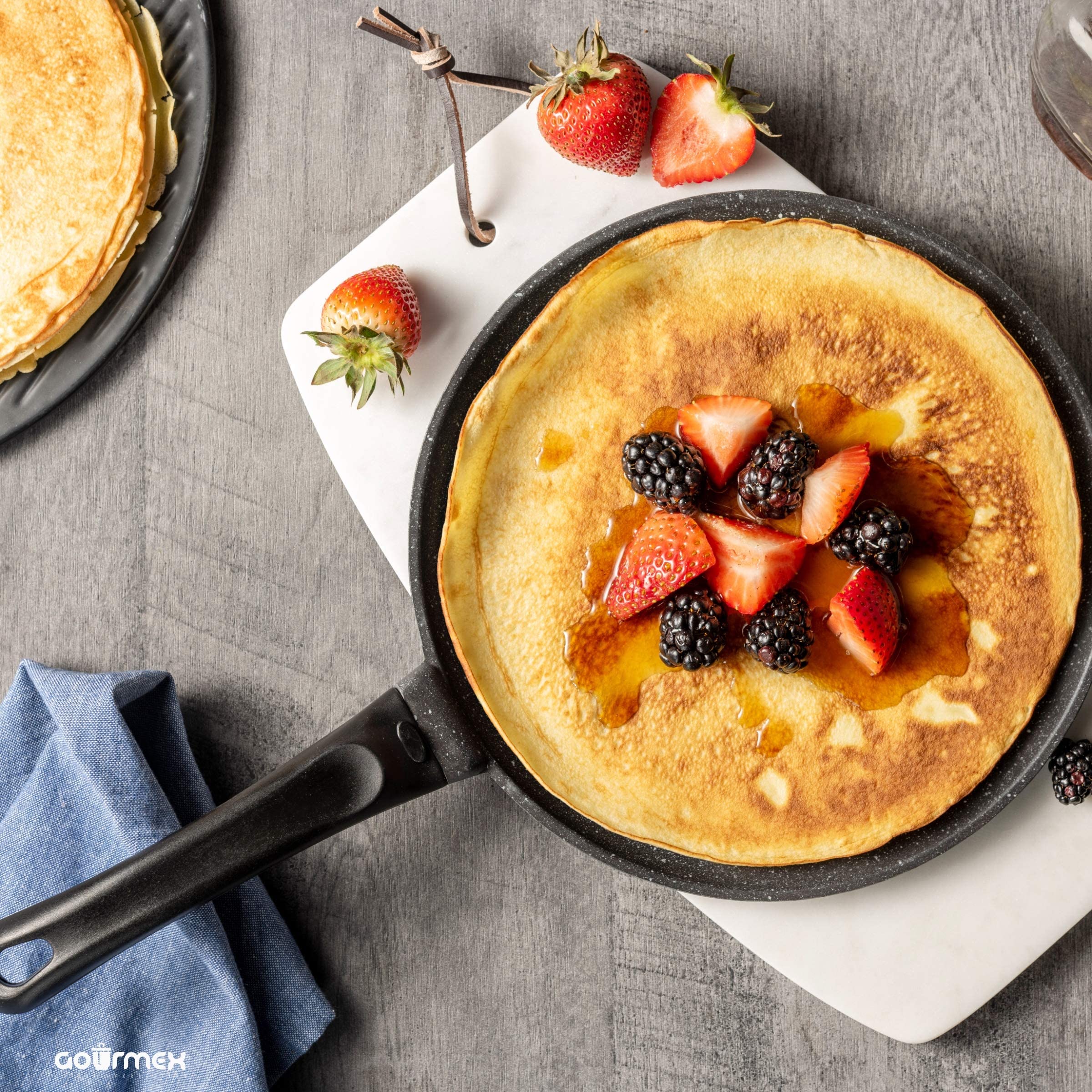 GOURMEX 26cm Induction Crepe Pan, Black, PFOA Free Nonstick Coating | Great Skillet for Omelets and Crepes | (26cm Crepe Pan)